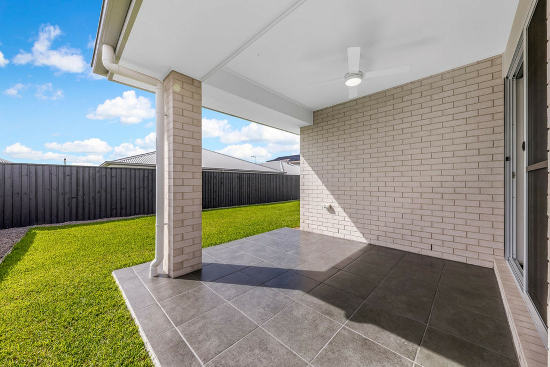 31 Tamborine Crescent, BANYA