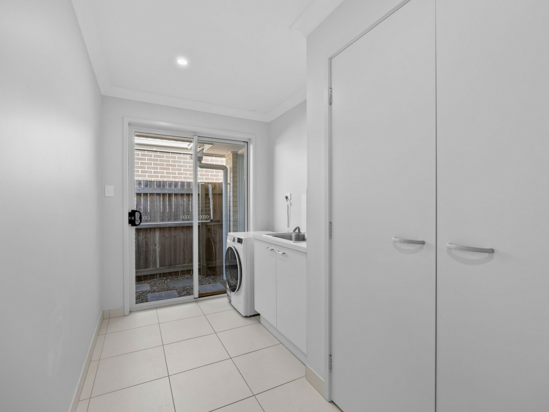 25 Jeanine Crescent, NIRIMBA