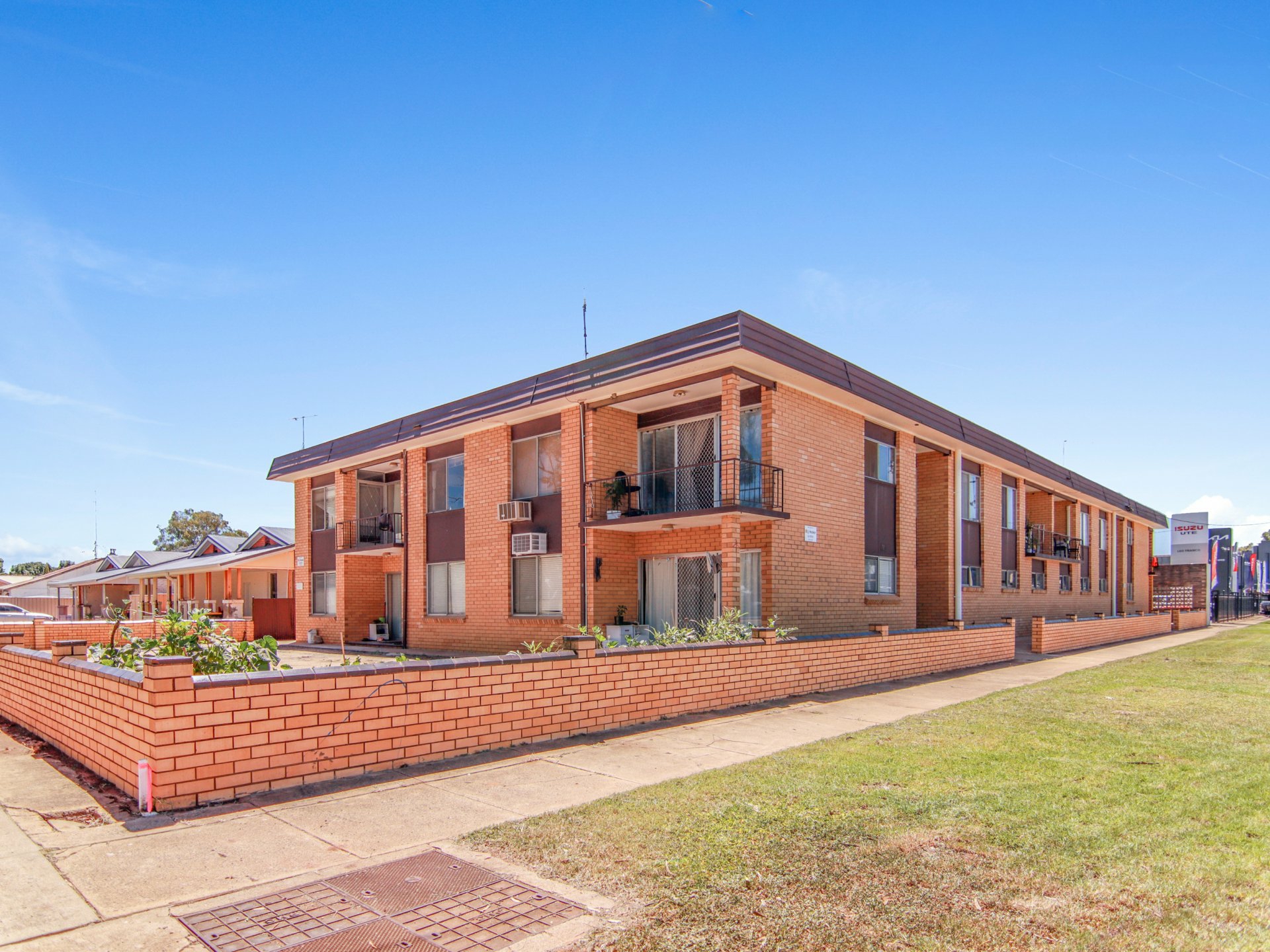 61 Canal Street, Griffith