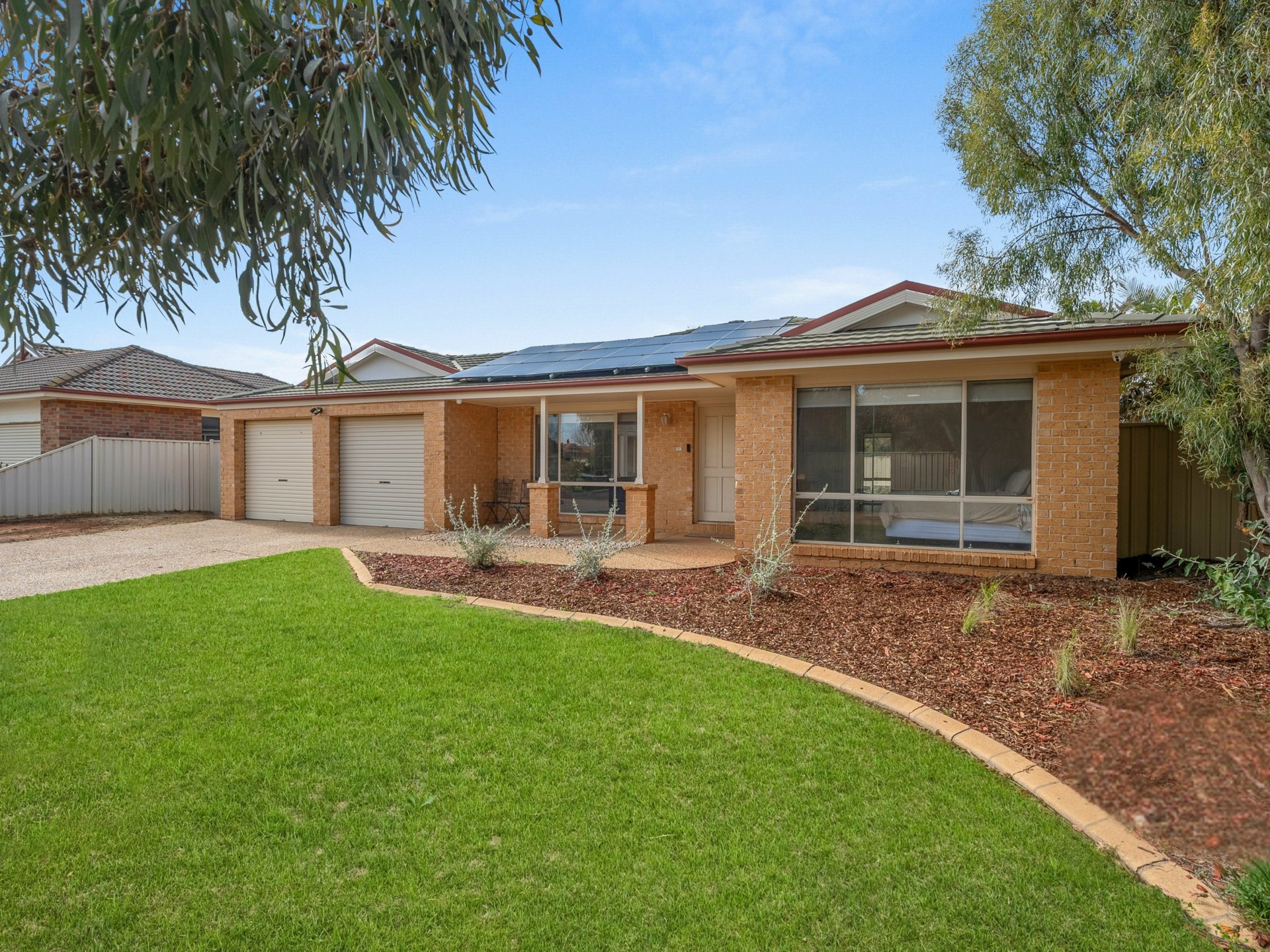 1 Innisvale Court — photo from LJ Hooker Griffith