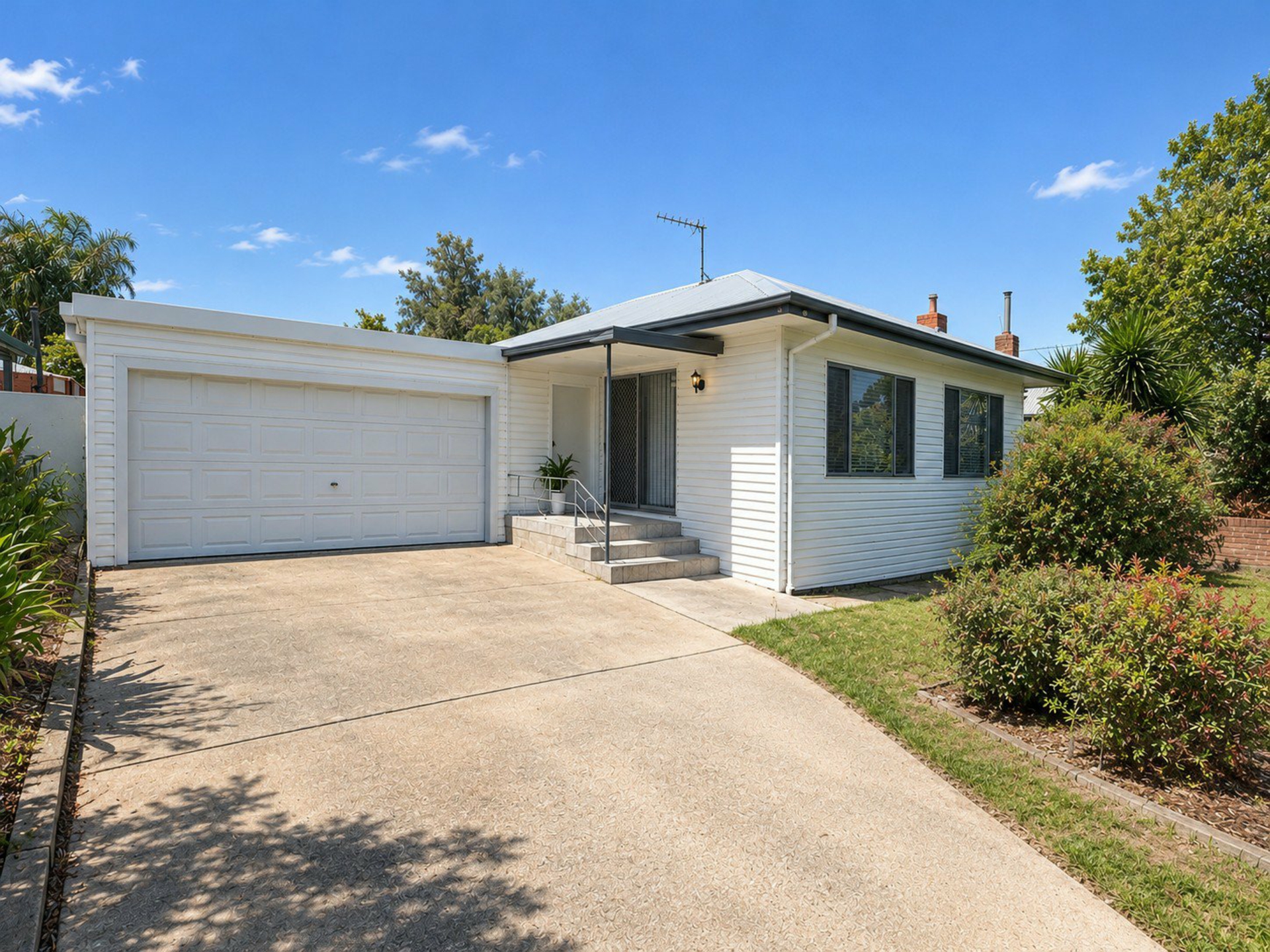 73 Kookora Street — photo from LJ Hooker Griffith