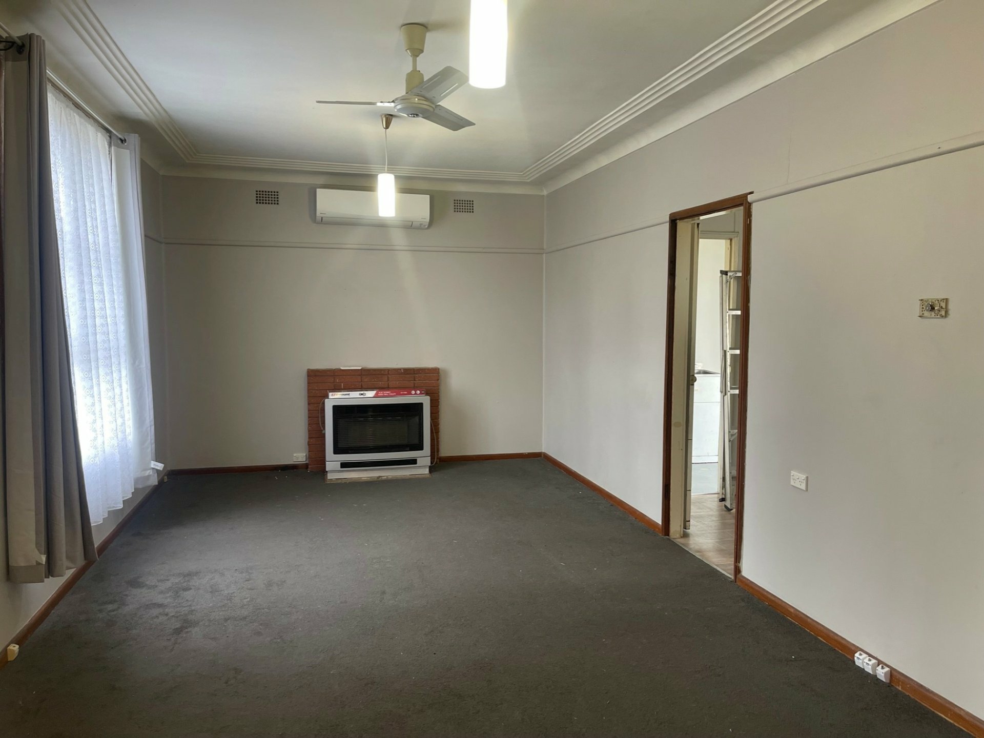 15 Commonwealth Street, BATHURST