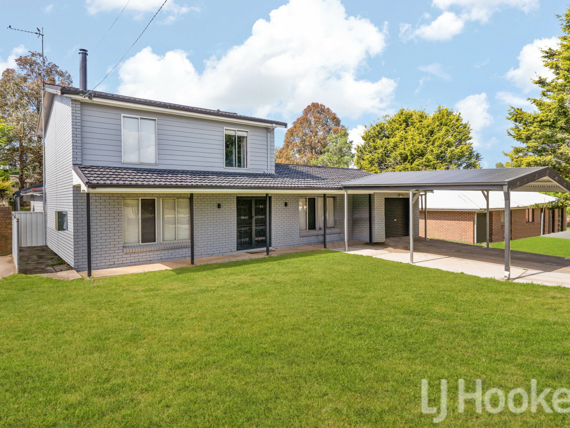 10 Springfield Street, Oberon