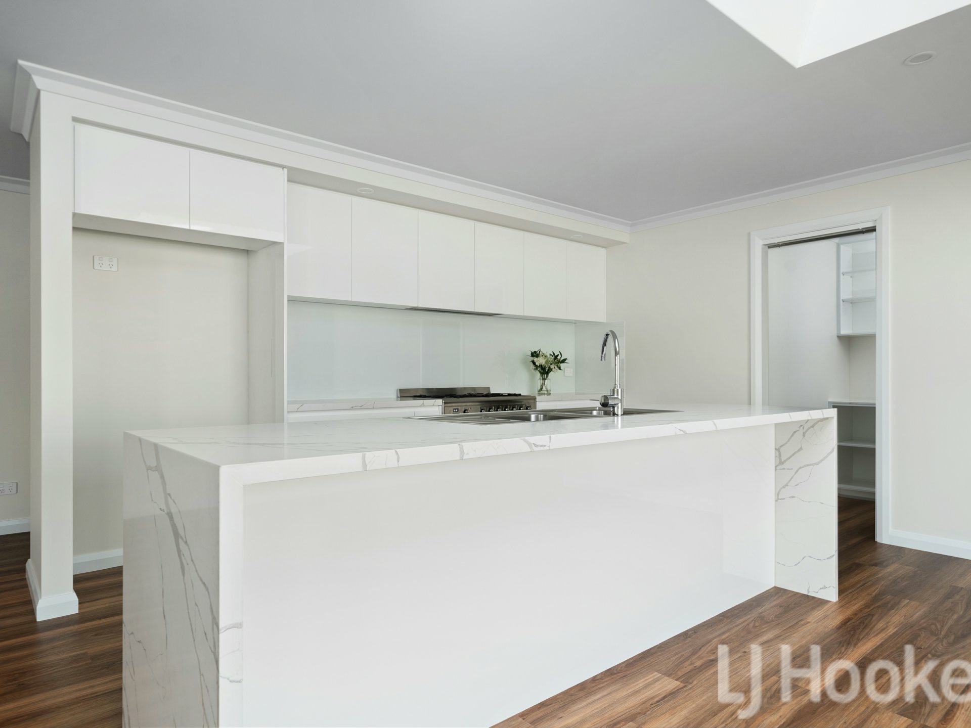 1 Lyon Close, KELSO