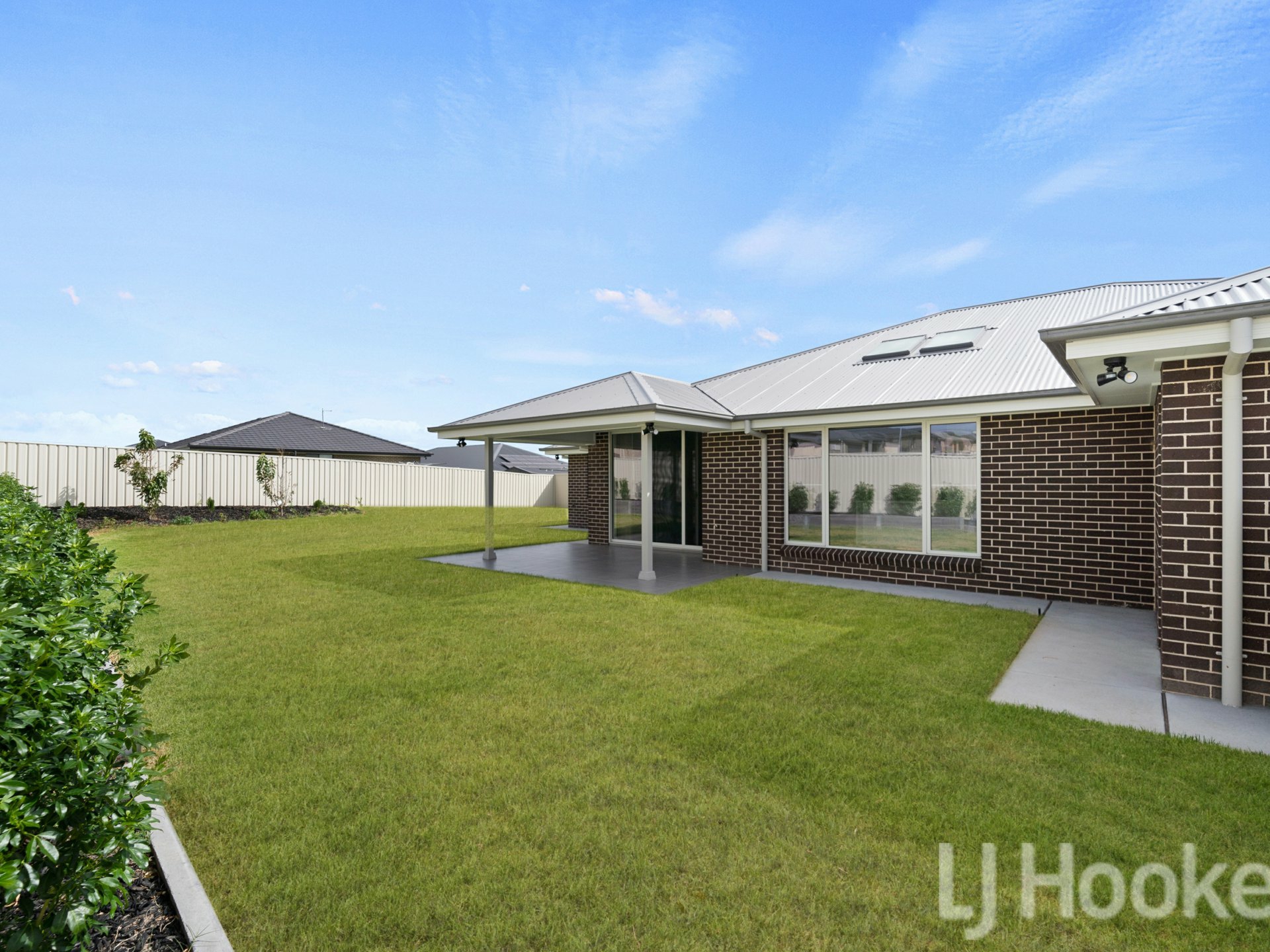 1 Lyon Close, KELSO