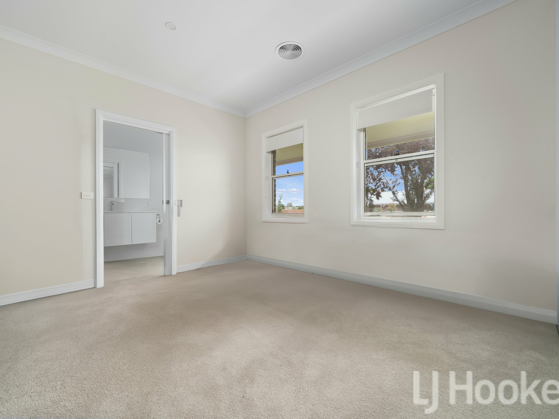 11 Baillie Street, BATHURST
