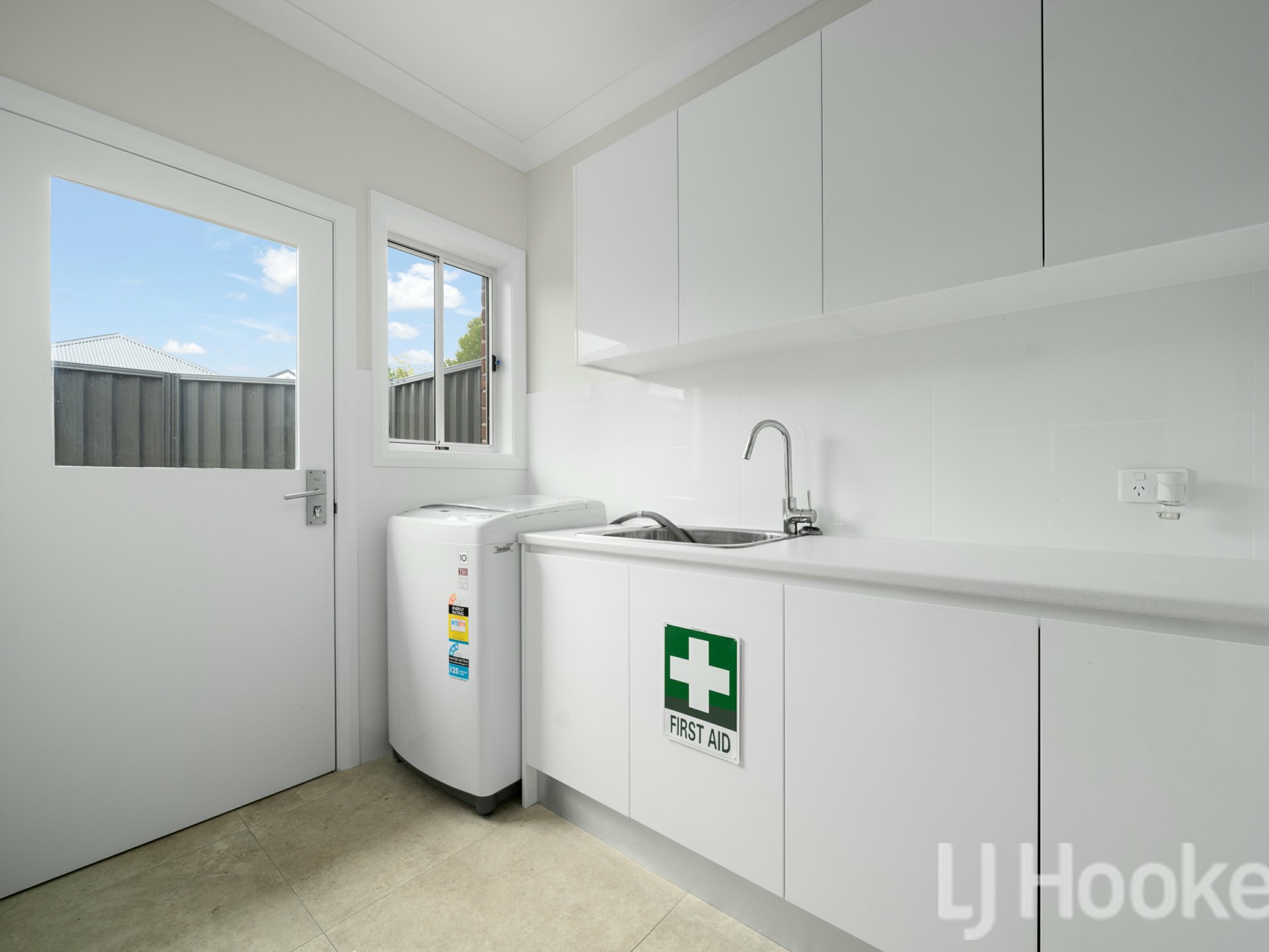 11 Baillie Street, BATHURST