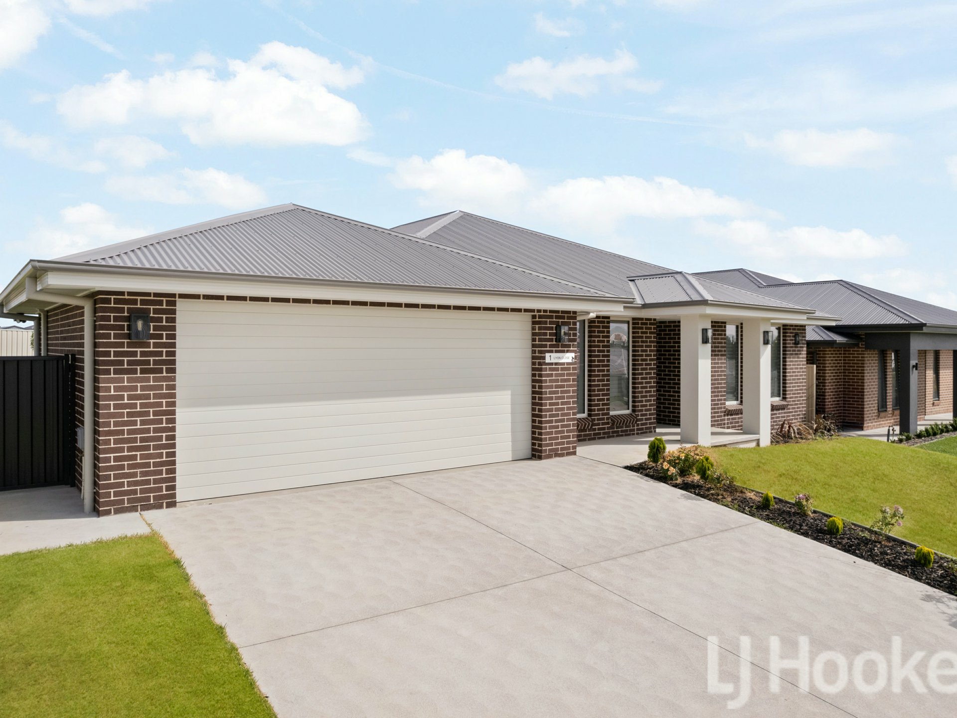 1 Lyon Close, KELSO