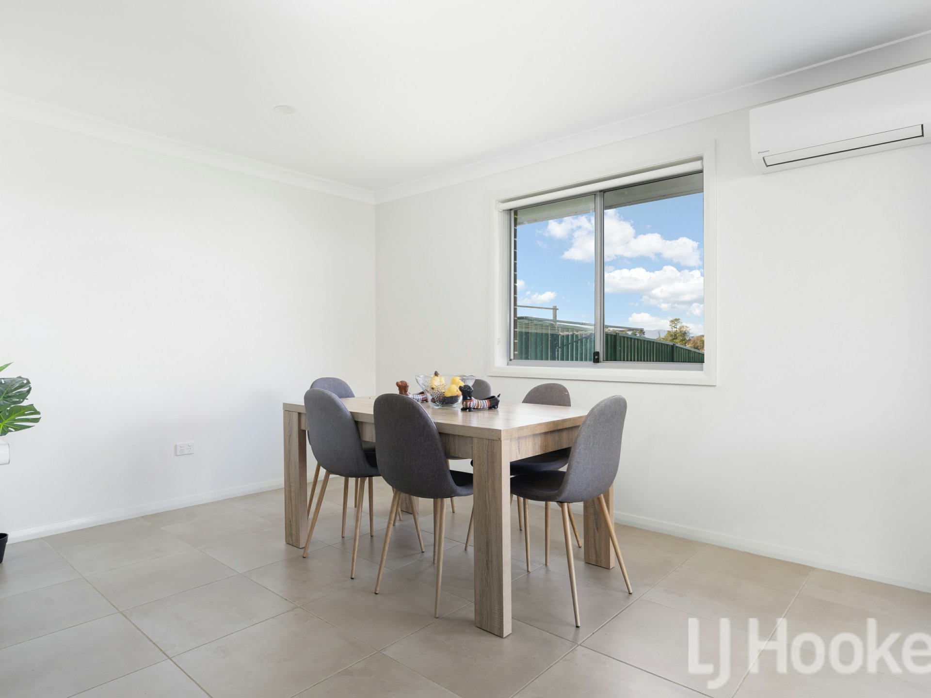 20 Wallace Way, KELSO