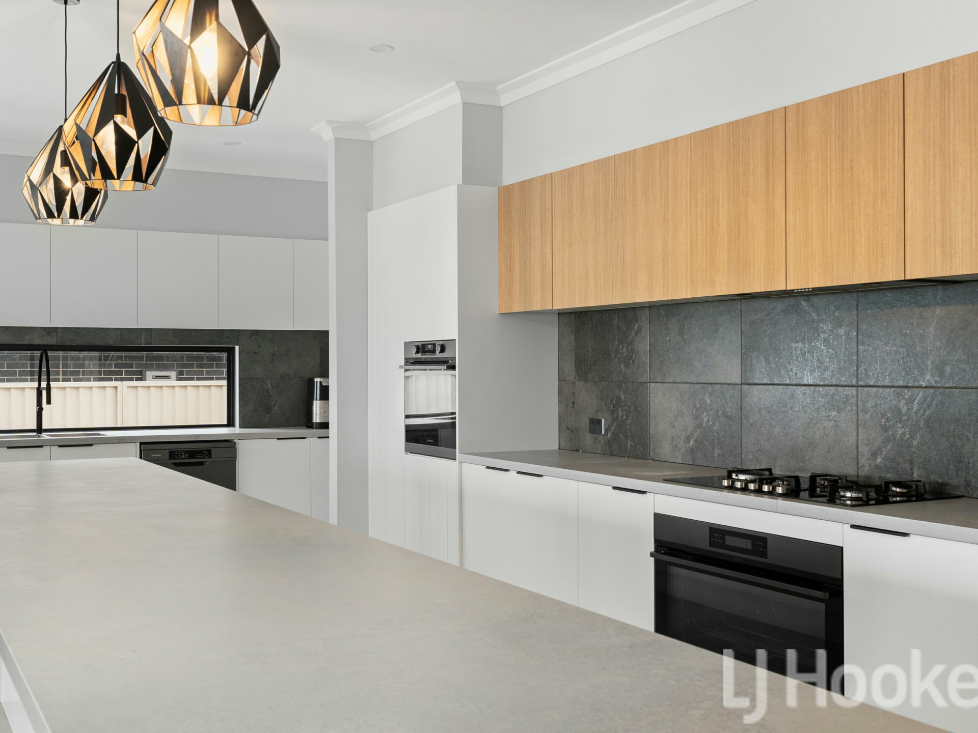 13 Cain Drive — photo 8 of 27