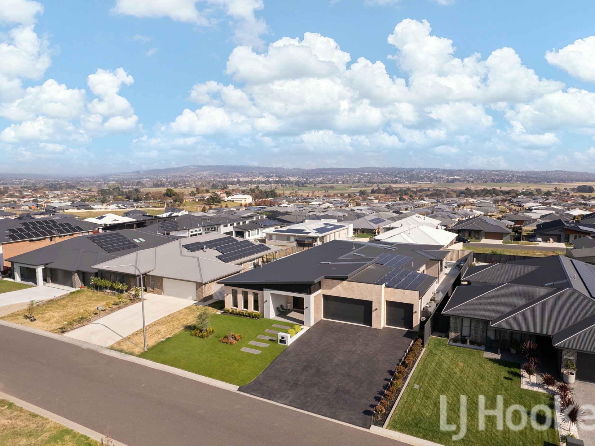 13 Cain Drive — photo 19 of 27
