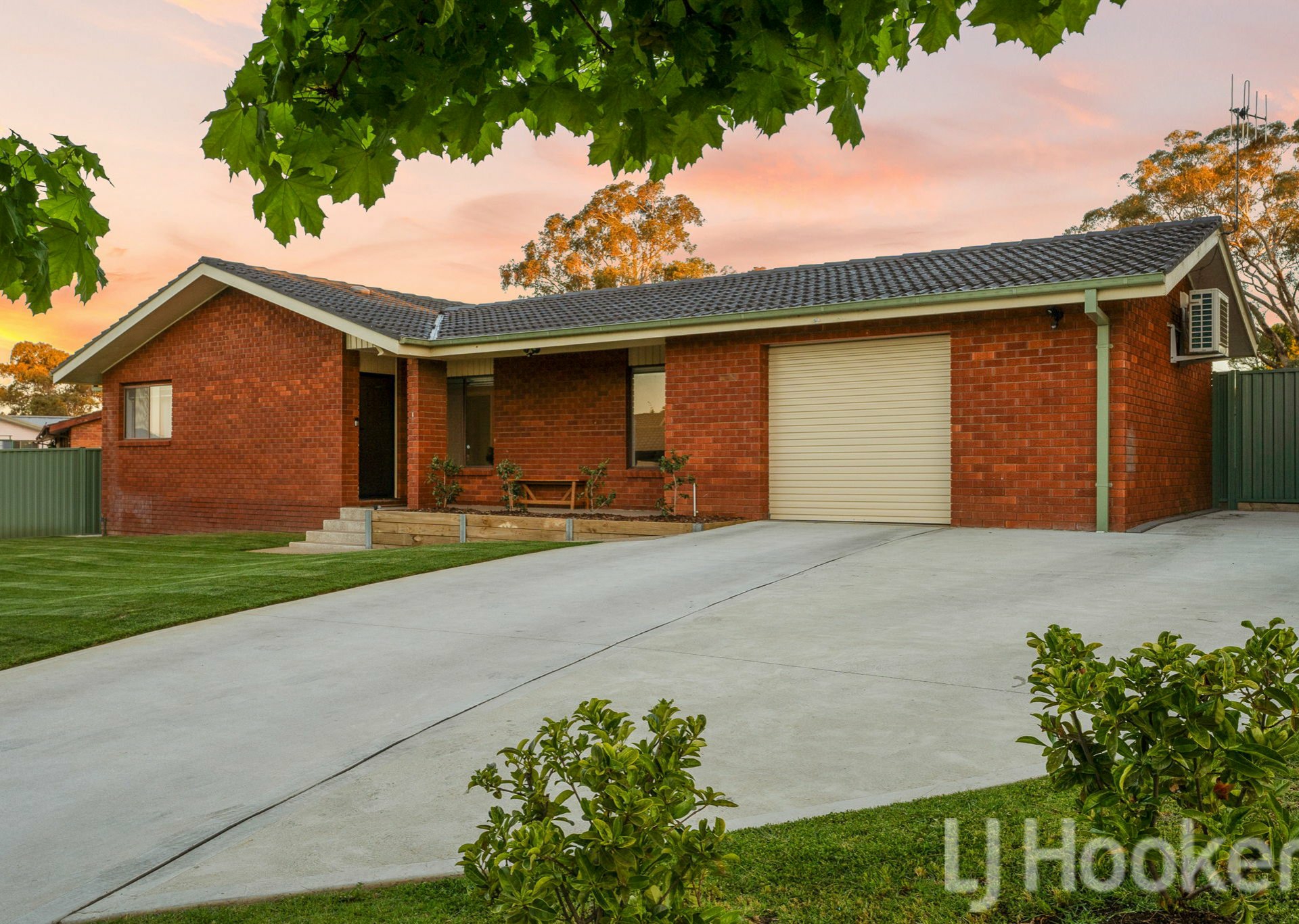 1 Rutherford Place, WEST BATHURST