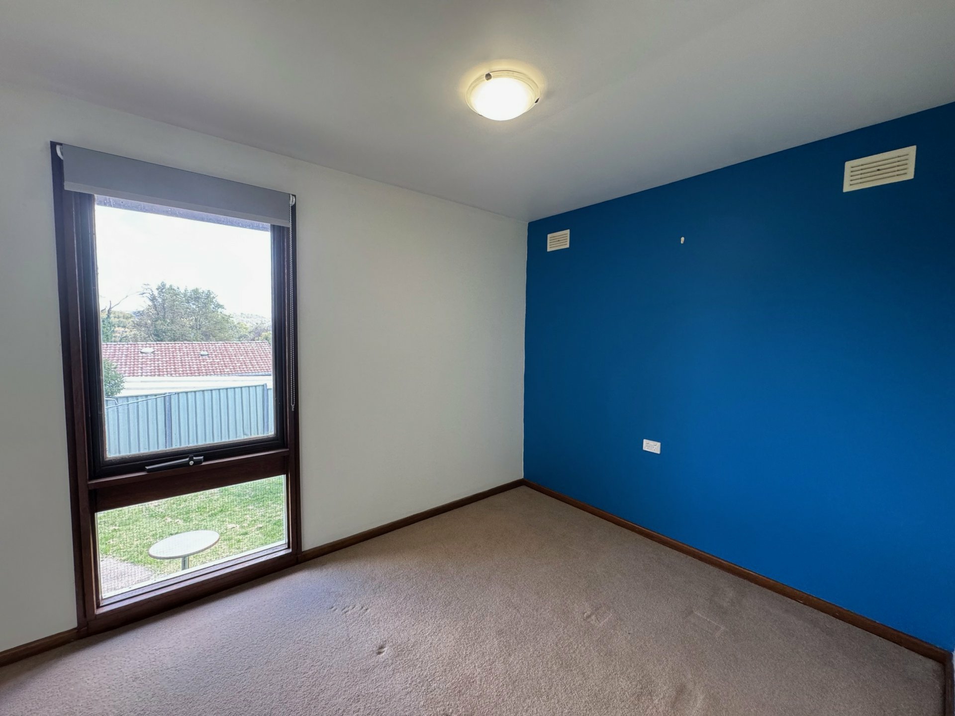 4 Bassett Drive, WEST BATHURST