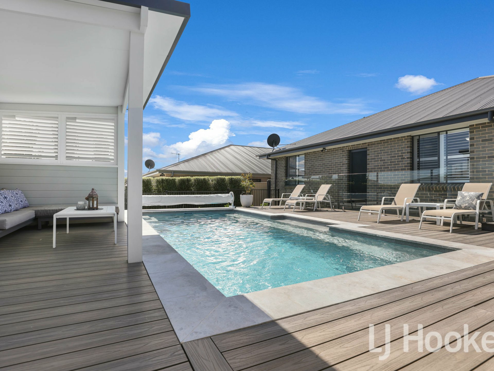 27 Dovey Drive, KELSO