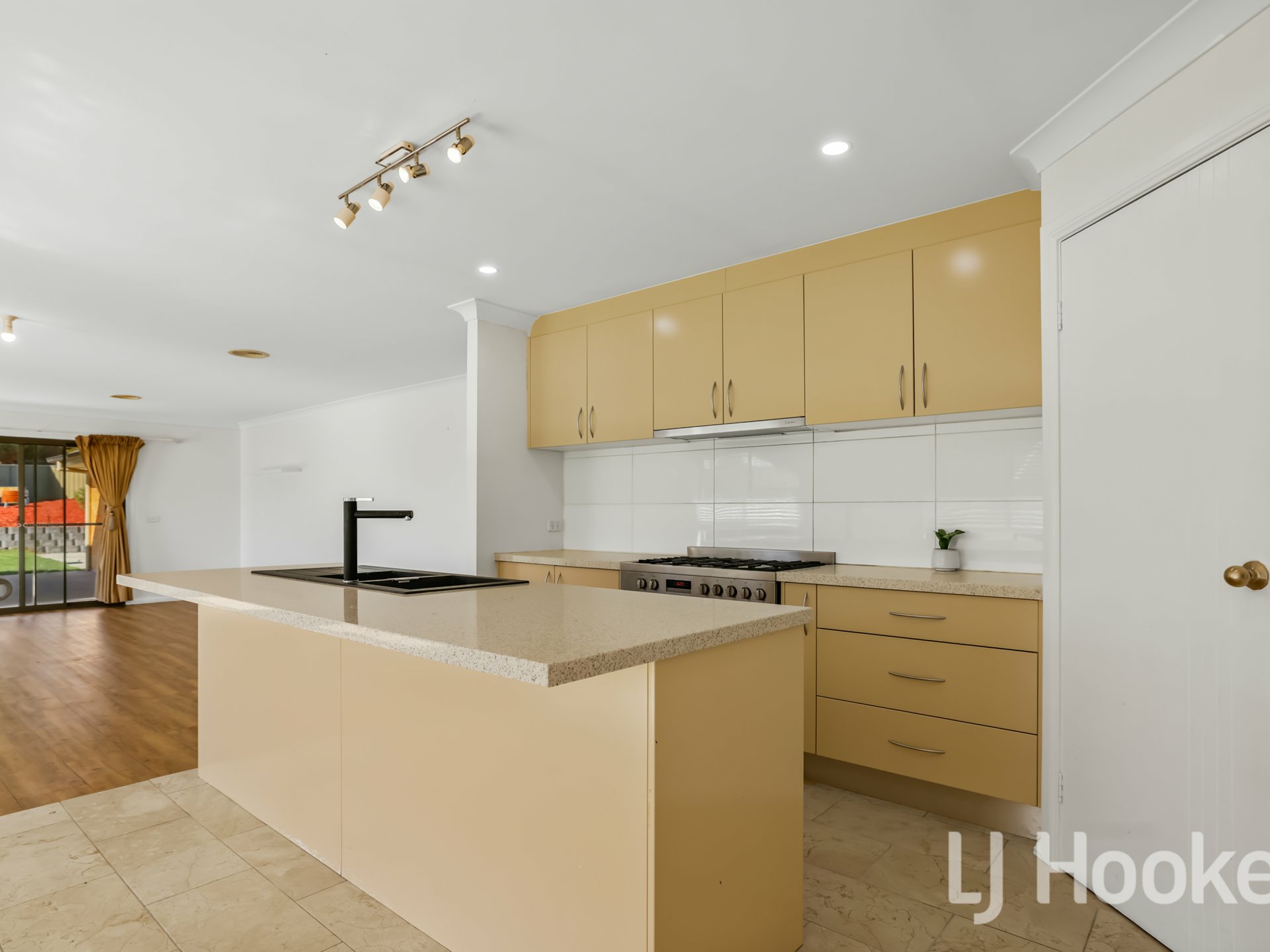 16 Chesterman Close, WINDRADYNE