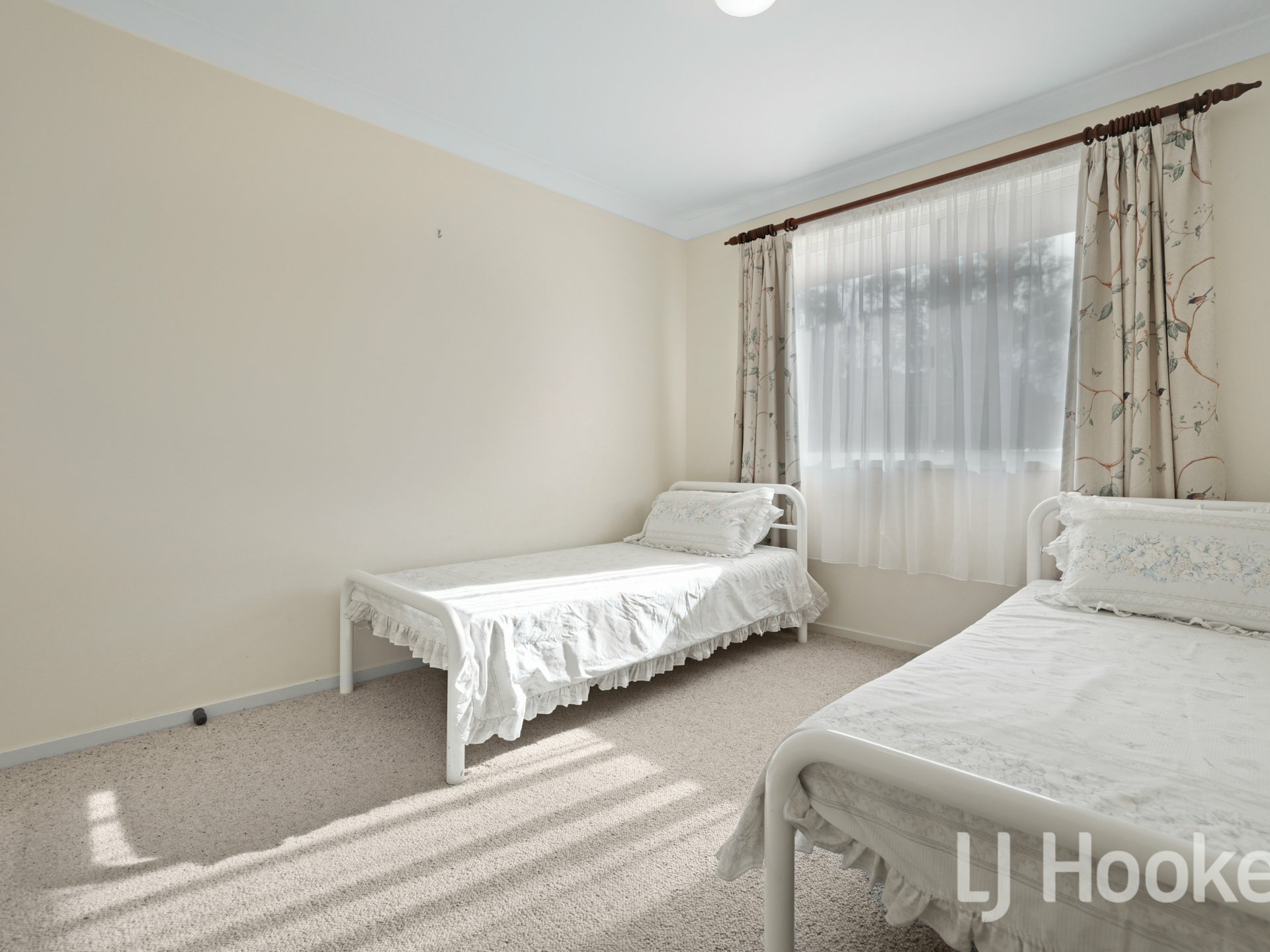 6 Heylin Place, BATHURST