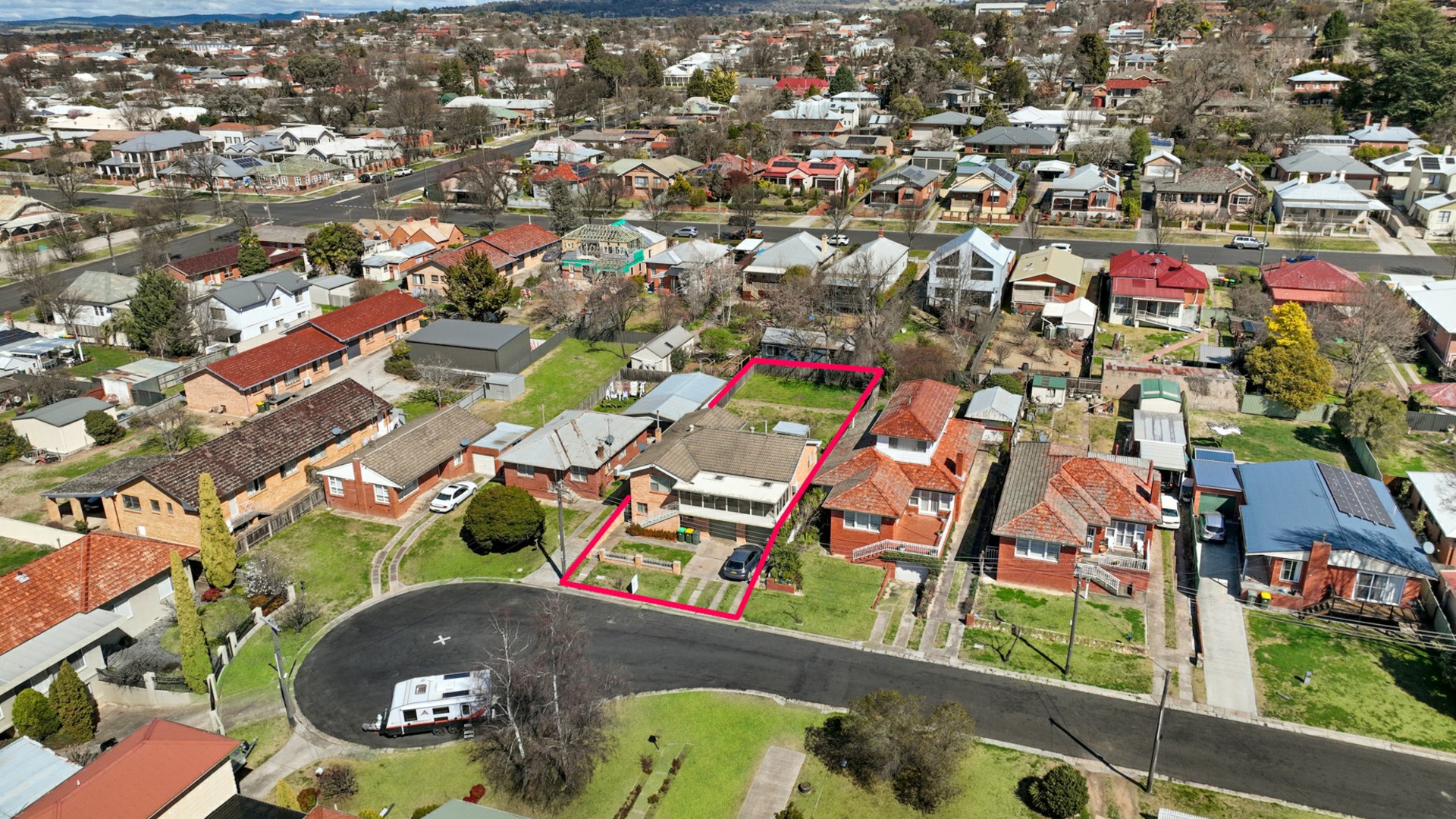 8 Loftus Street, BATHURST