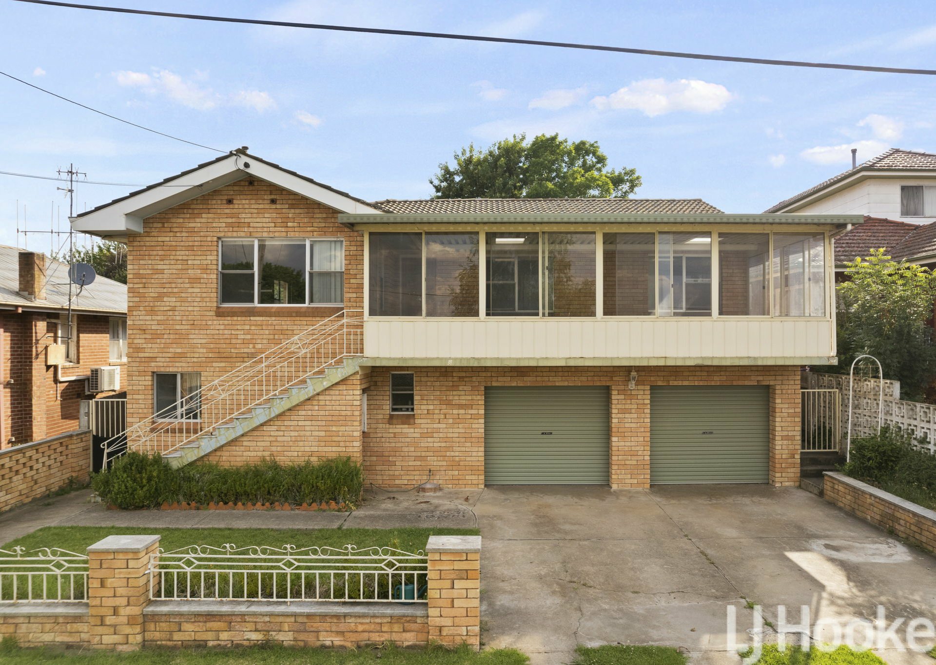 8 Loftus Street, BATHURST