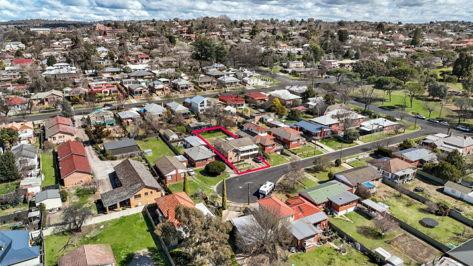 8 Loftus Street, BATHURST