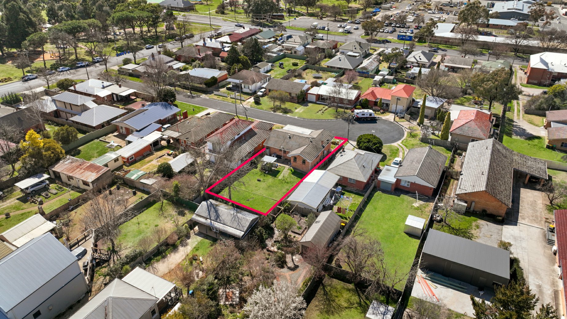 8 Loftus Street, BATHURST