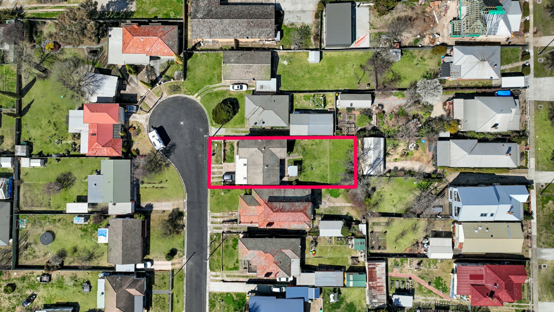 8 Loftus Street, BATHURST