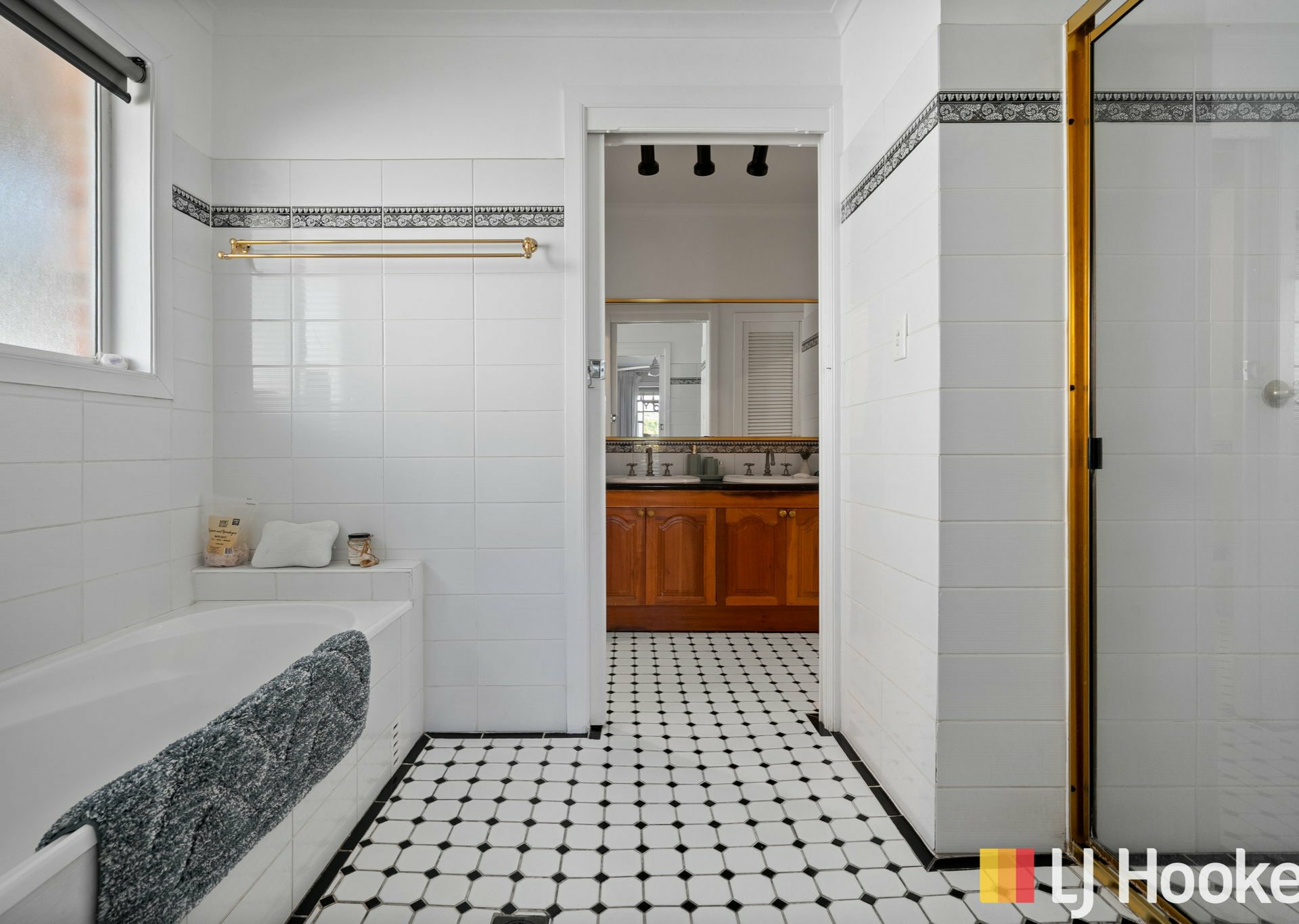 6 Lorimer Street — photo 13 of 26
