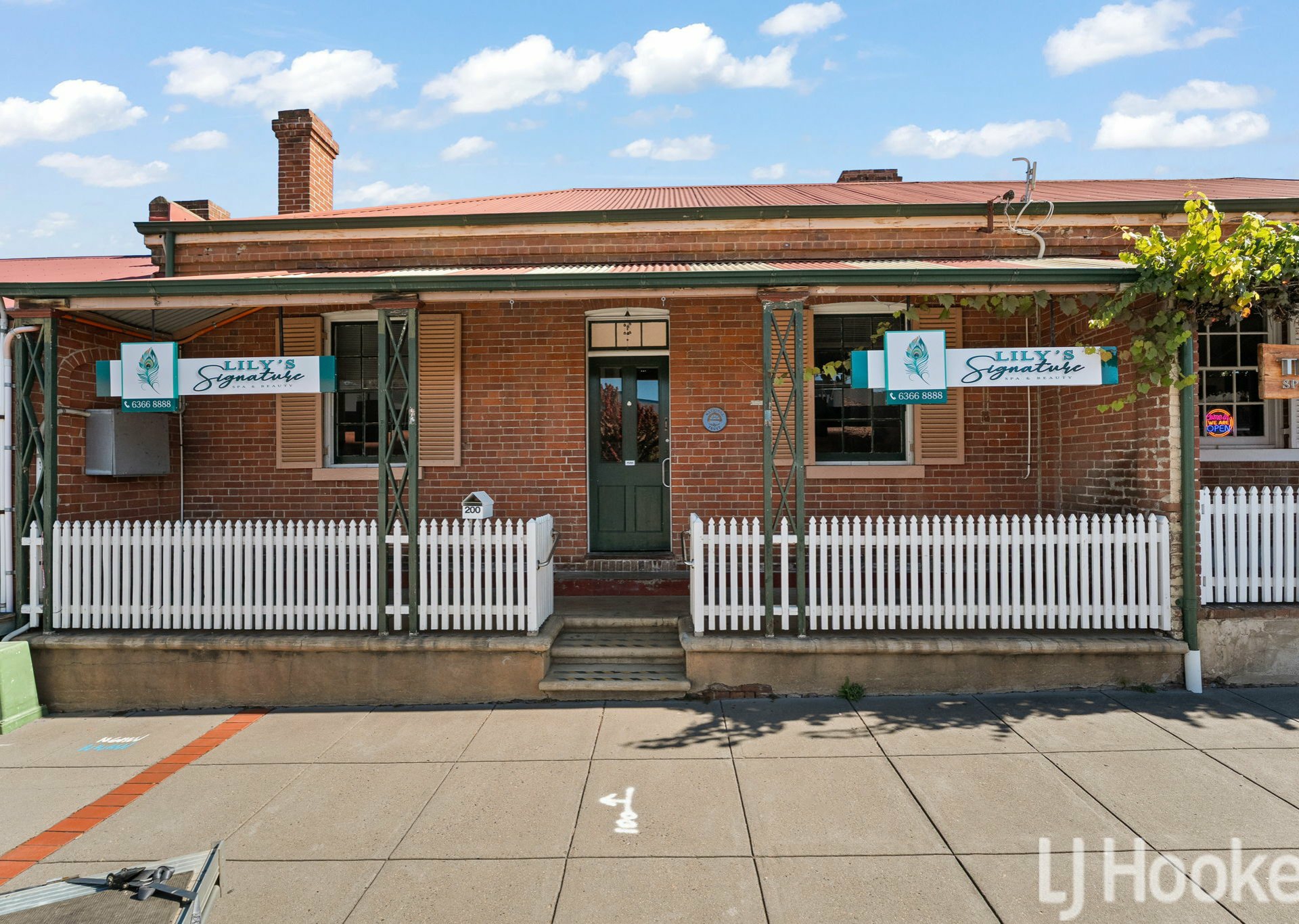 200 Howick Street — photo from LJ Hooker Bathurst