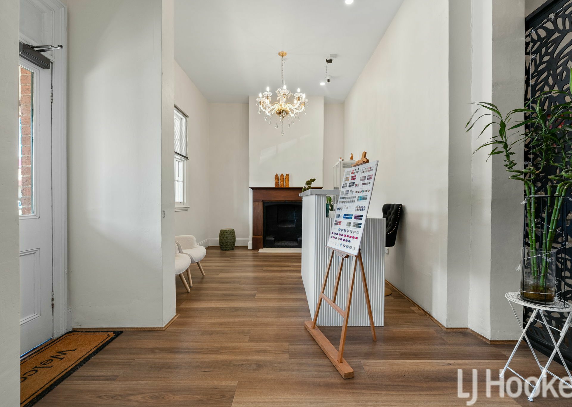 200 Howick Street — photo 3 of 15