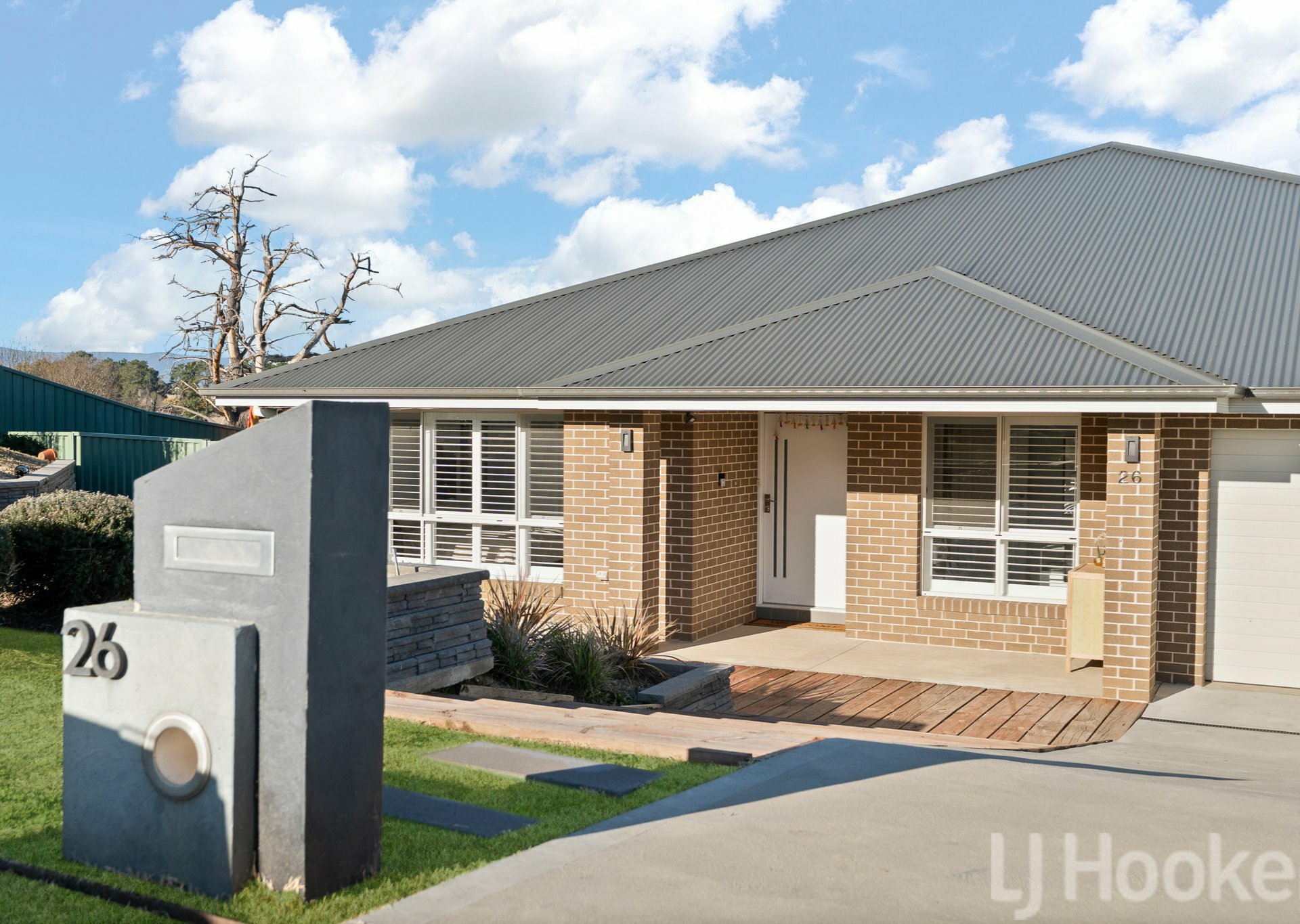 26 Wallace Way — photo from LJ Hooker Bathurst