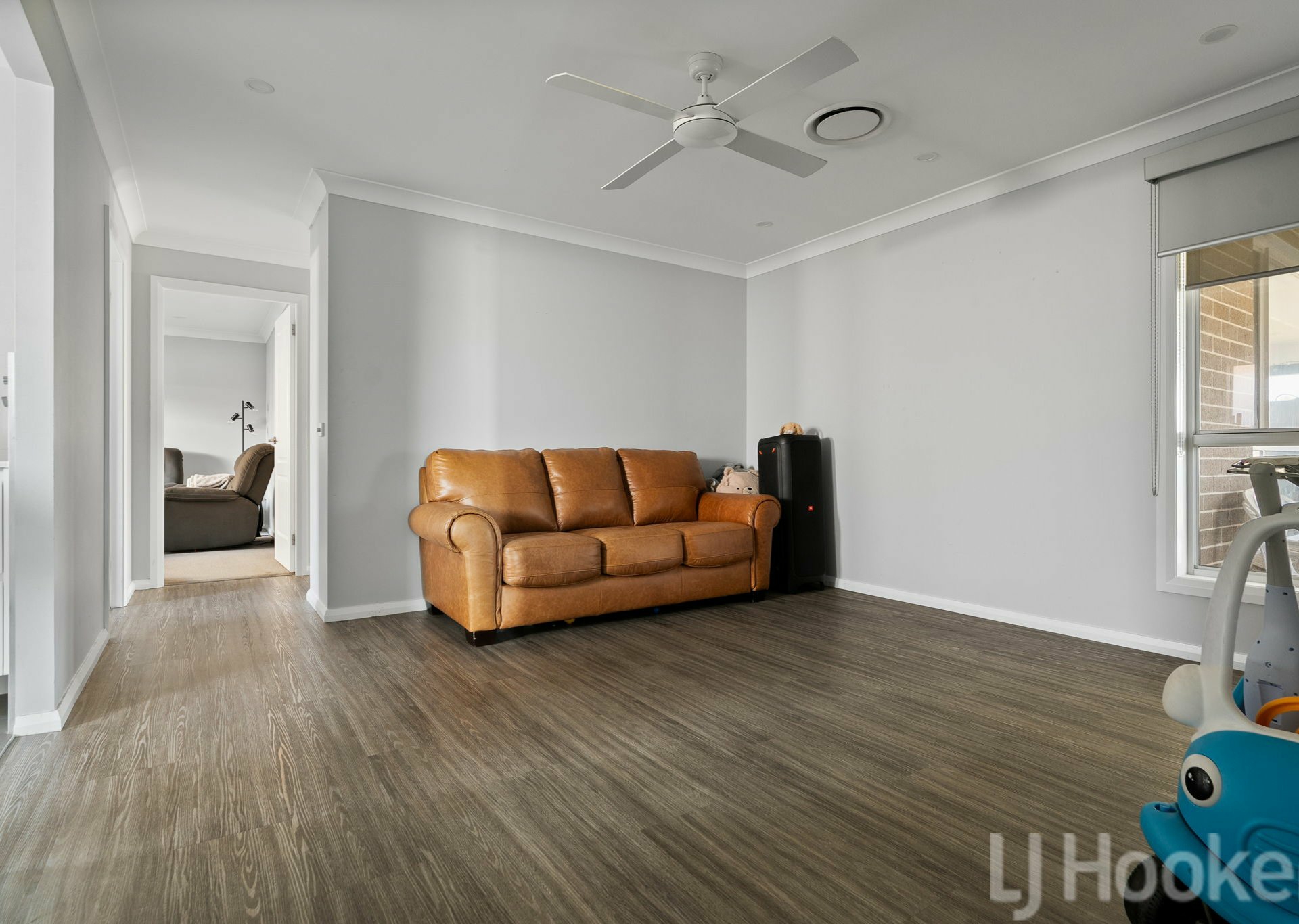 26 Wallace Way — photo 12 of 23