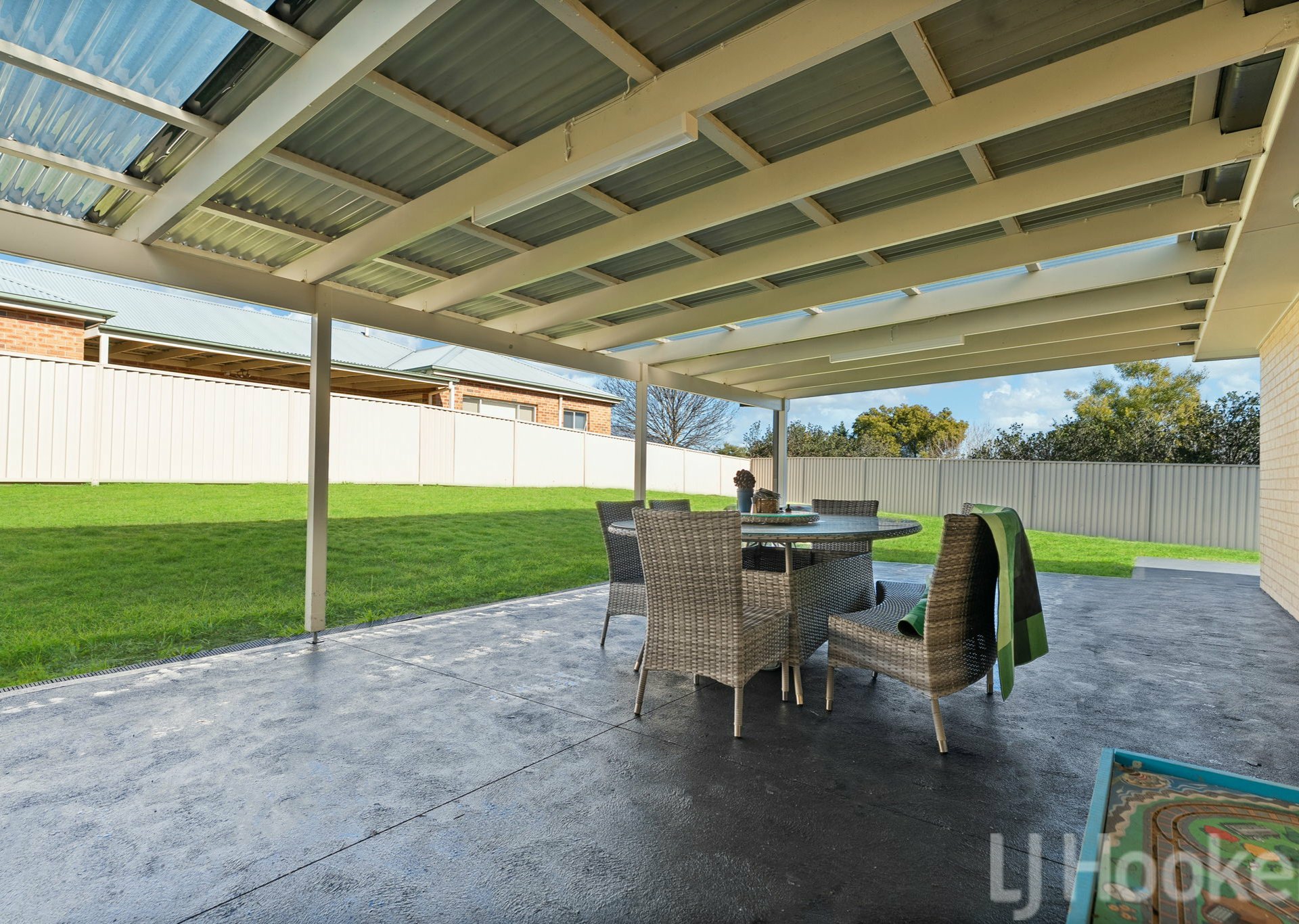 26 Riverside Retreat — photo 13 of 18