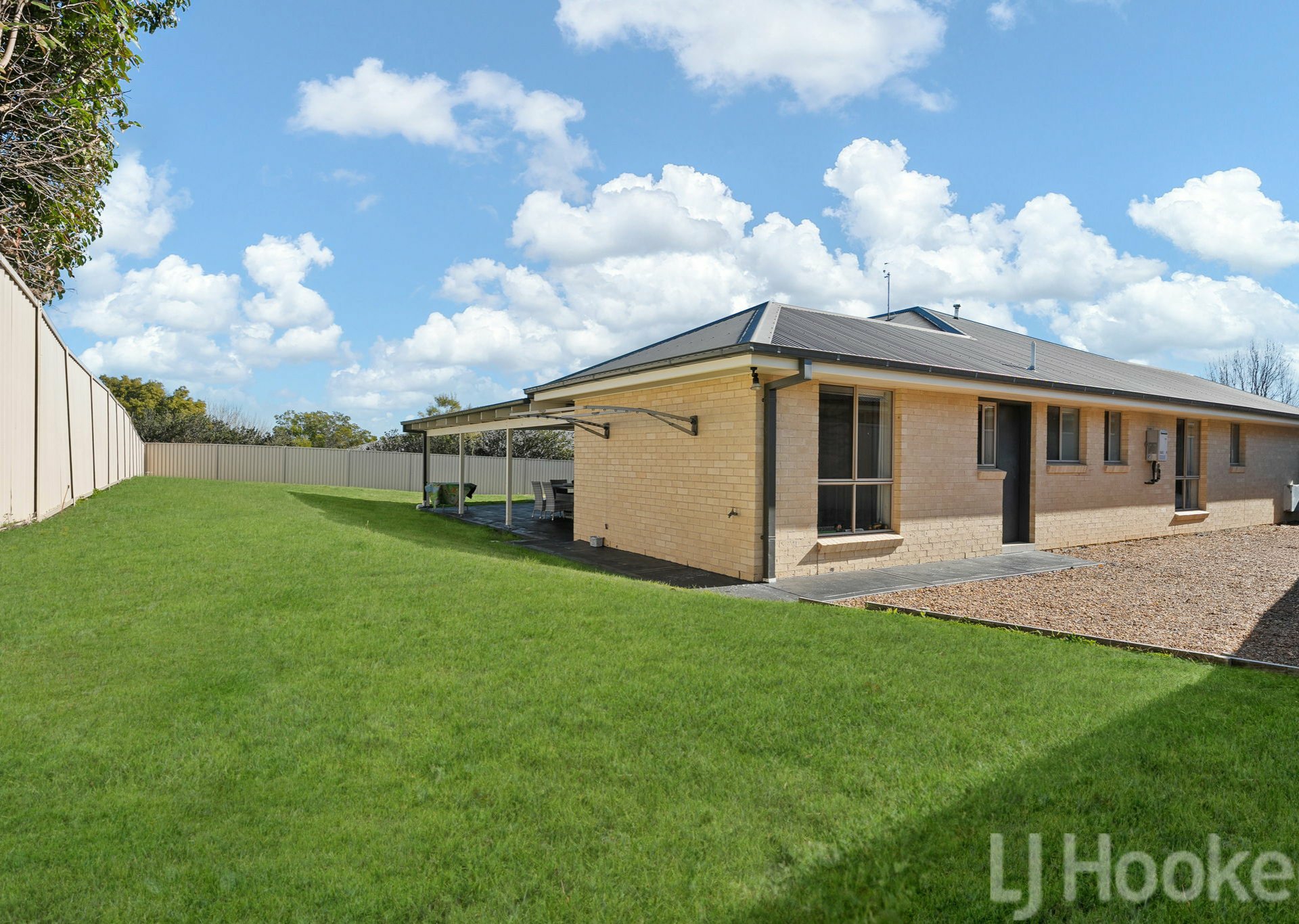 26 Riverside Retreat — photo 15 of 18