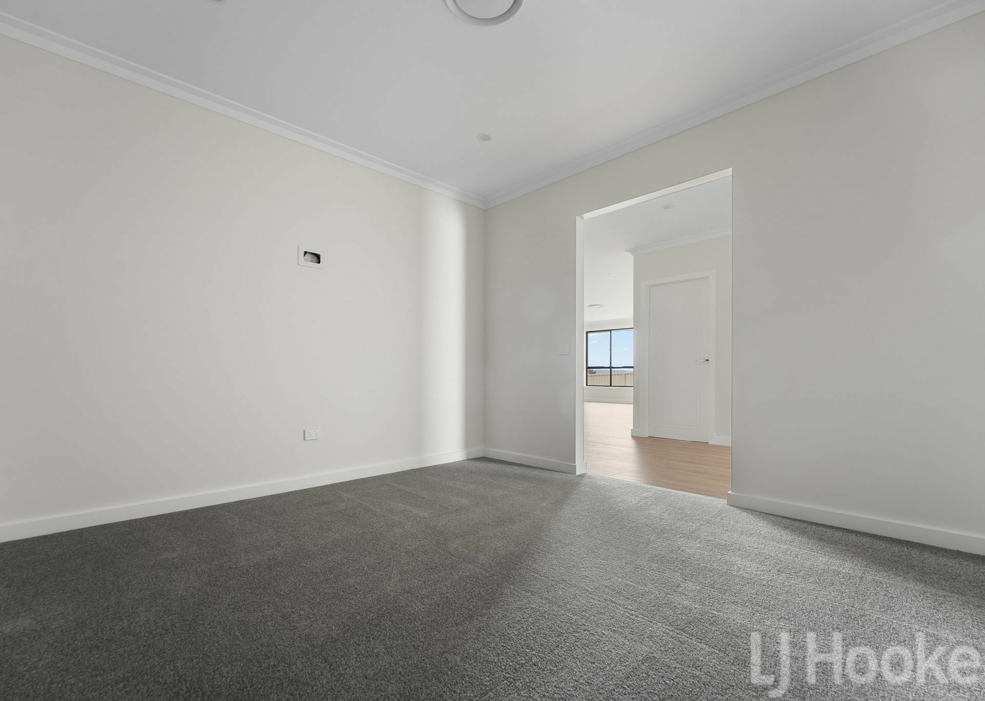 147 Graham Drive — photo 8 of 21