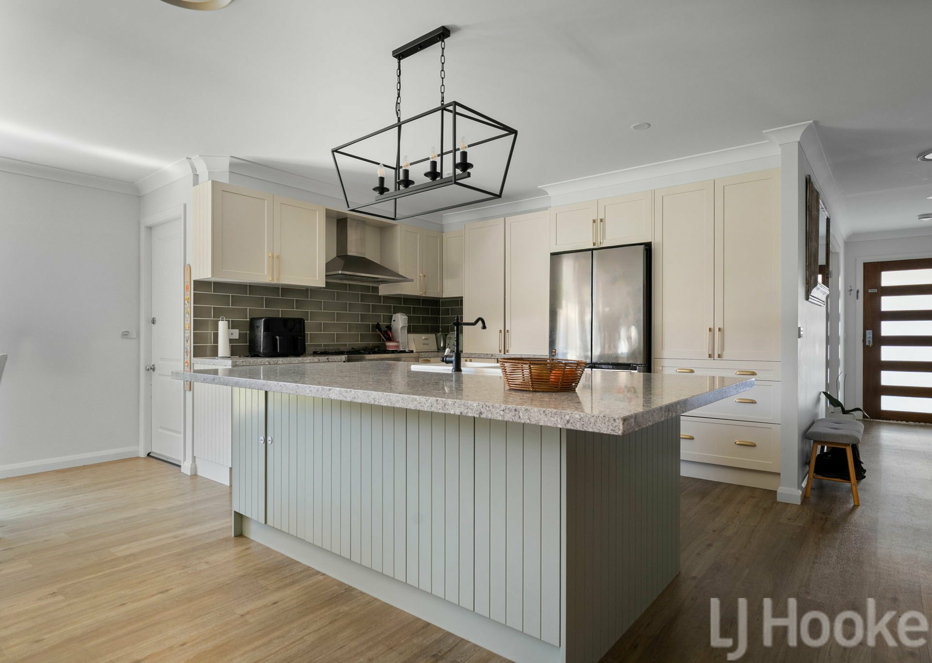 68 Wentworth Drive — photo 4 of 19