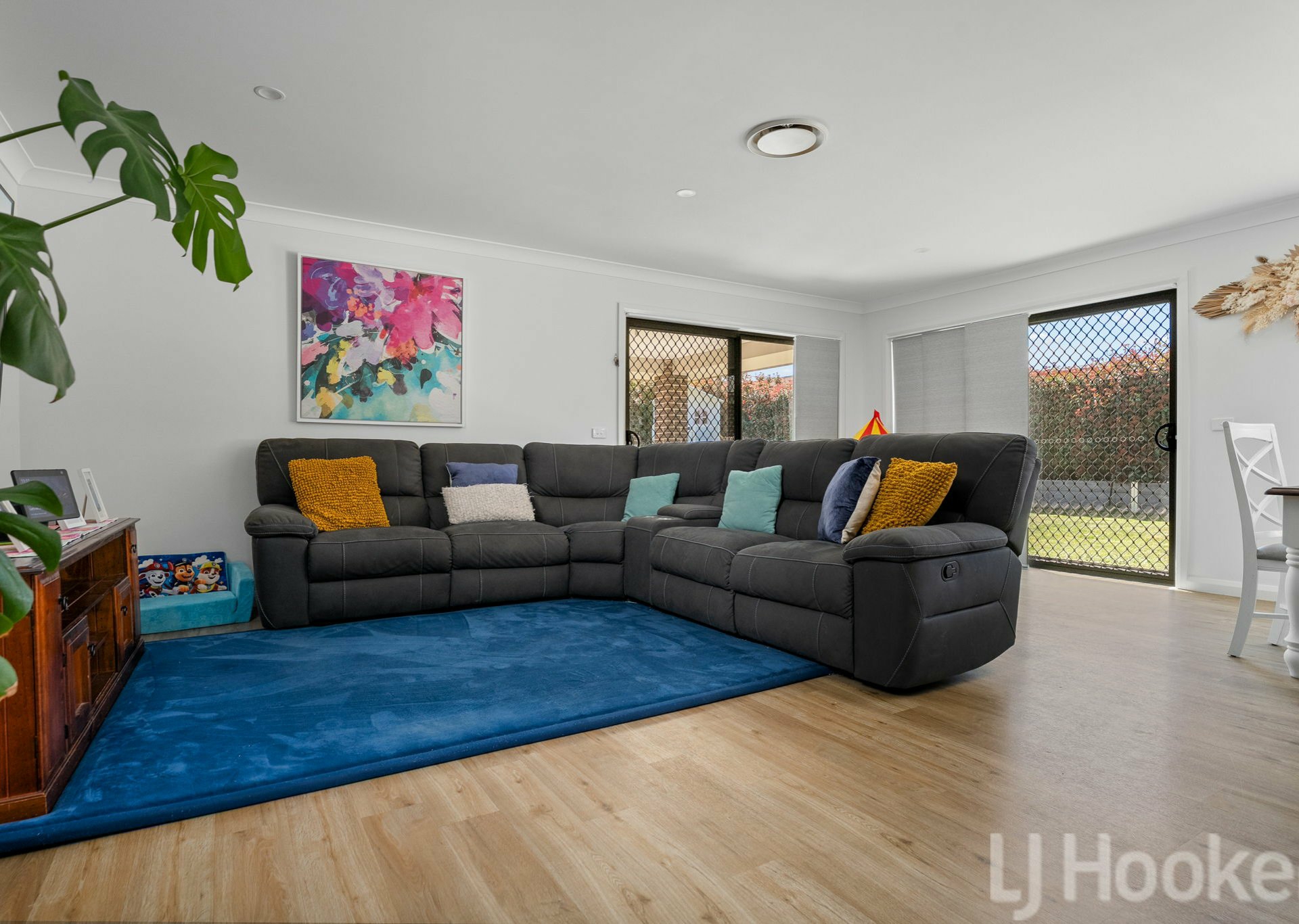 68 Wentworth Drive — photo 6 of 19