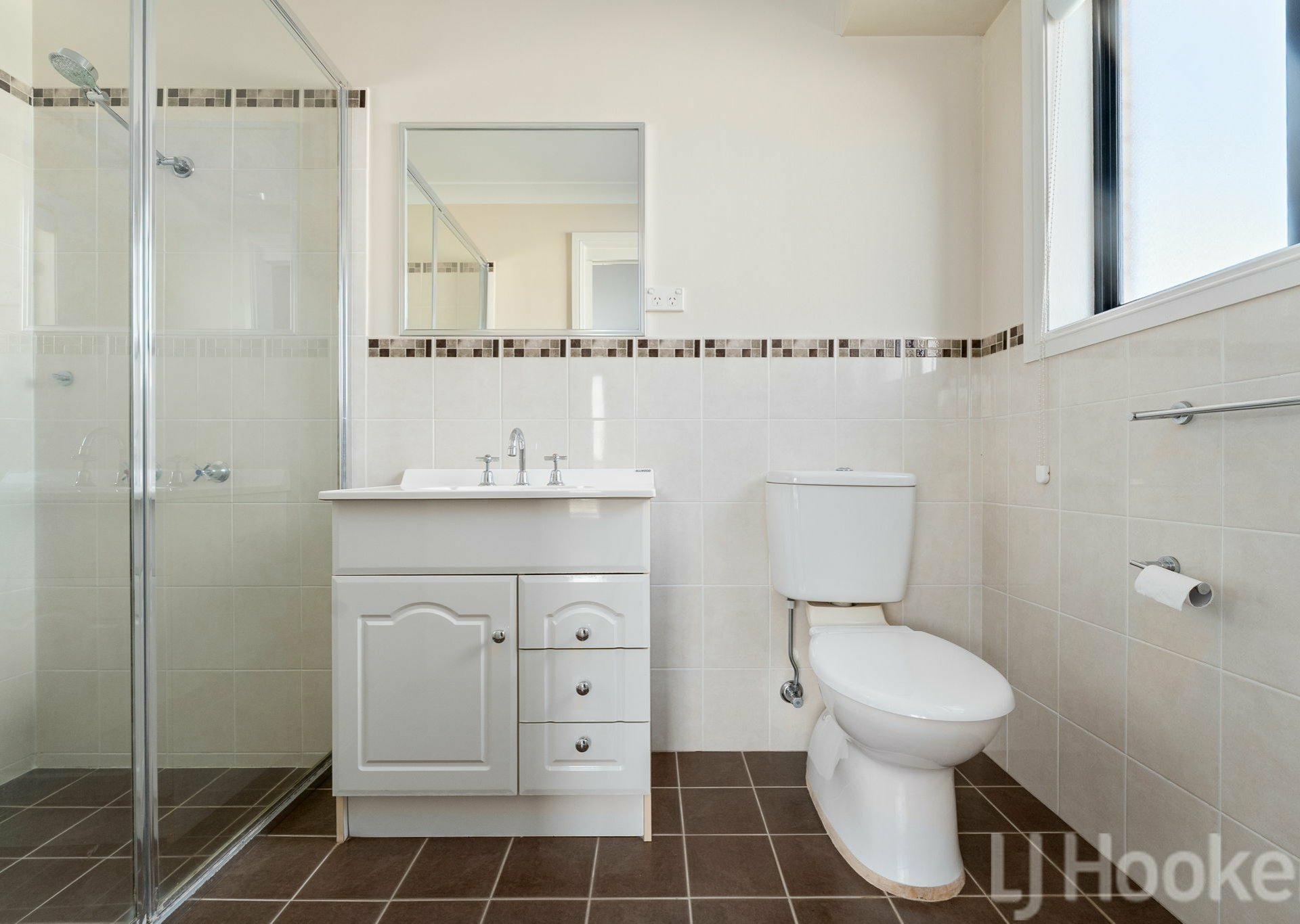 9 Willot Close — photo 9 of 20