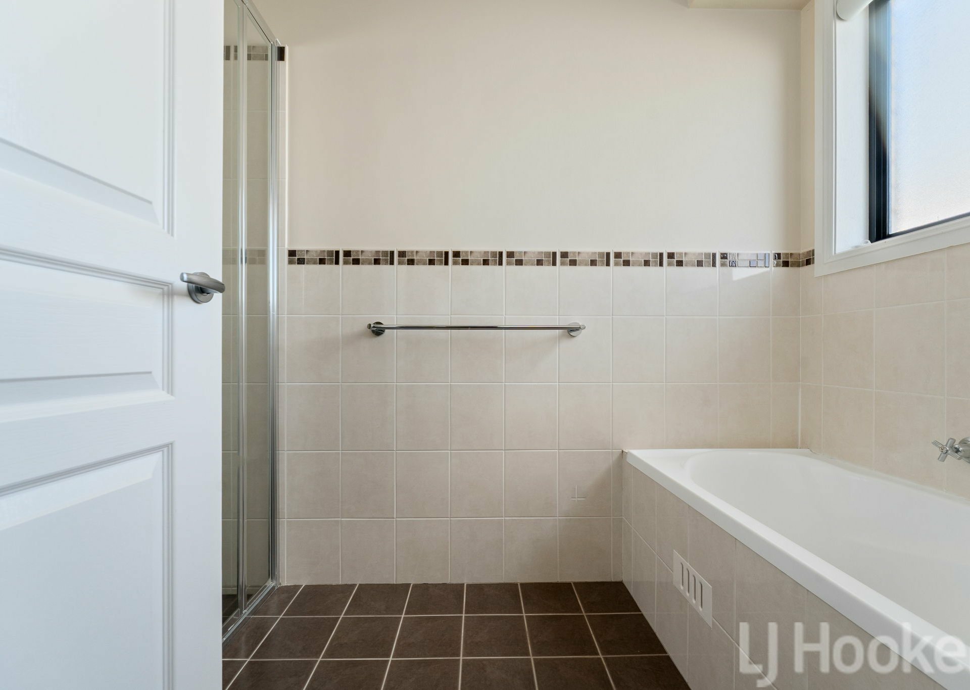 9 Willot Close — photo 14 of 20
