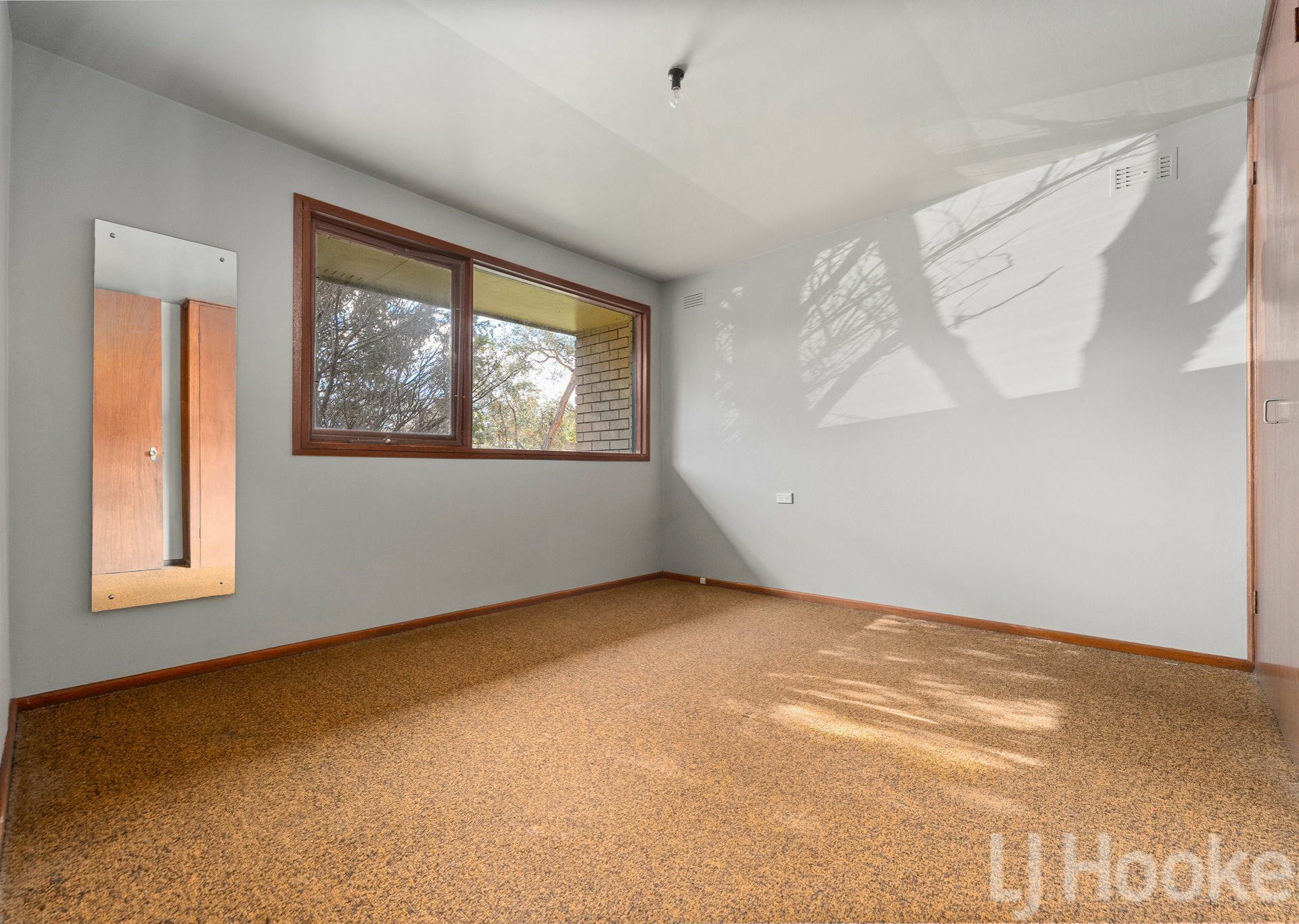 19 Rivett Place — photo 6 of 12