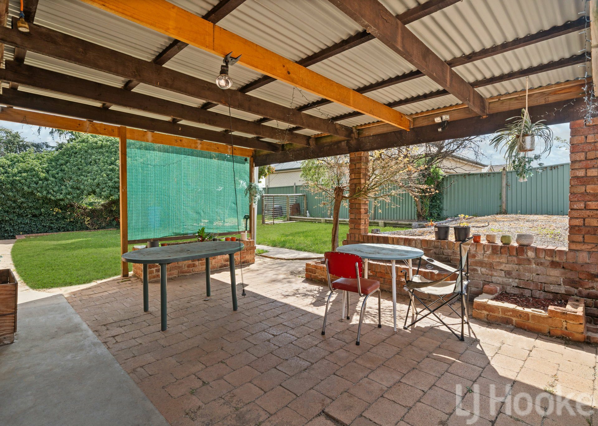 16 Tareena Avenue — photo 14 of 17