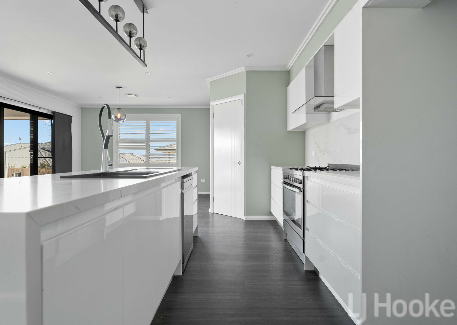 65 Graham Drive — photo 3 of 21