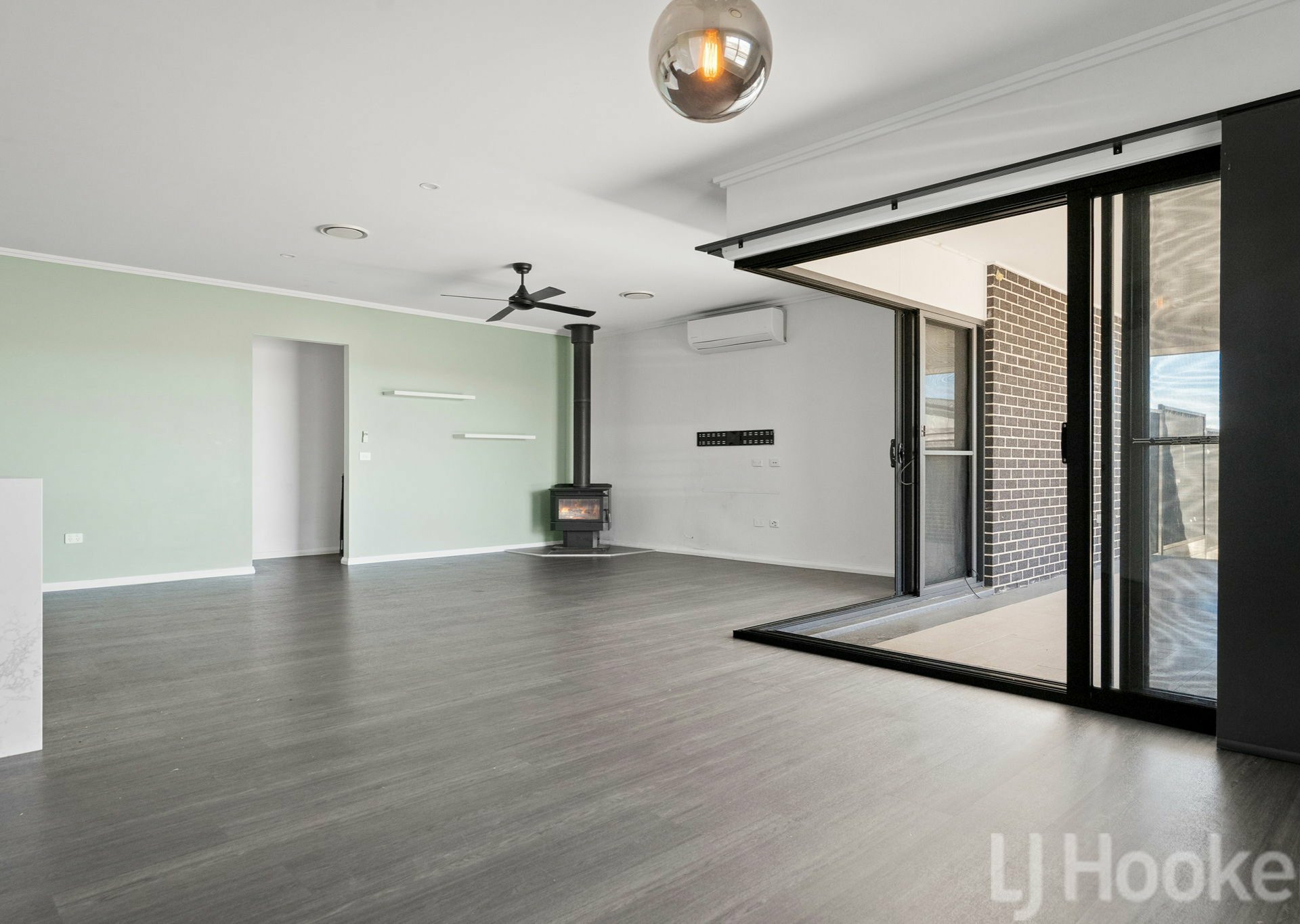 65 Graham Drive — photo 5 of 21