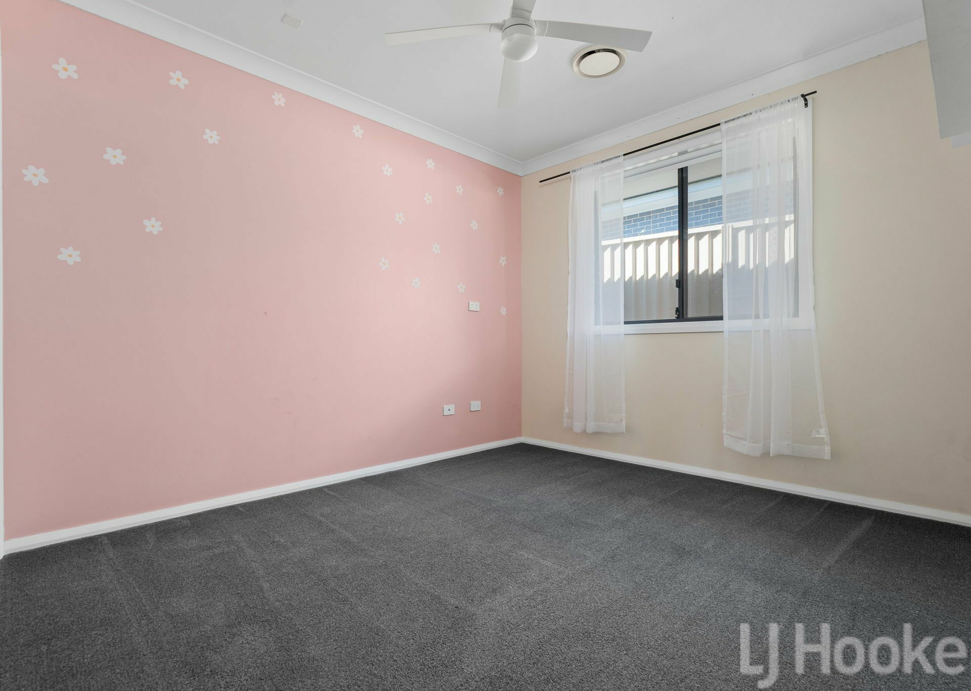 65 Graham Drive — photo 11 of 21