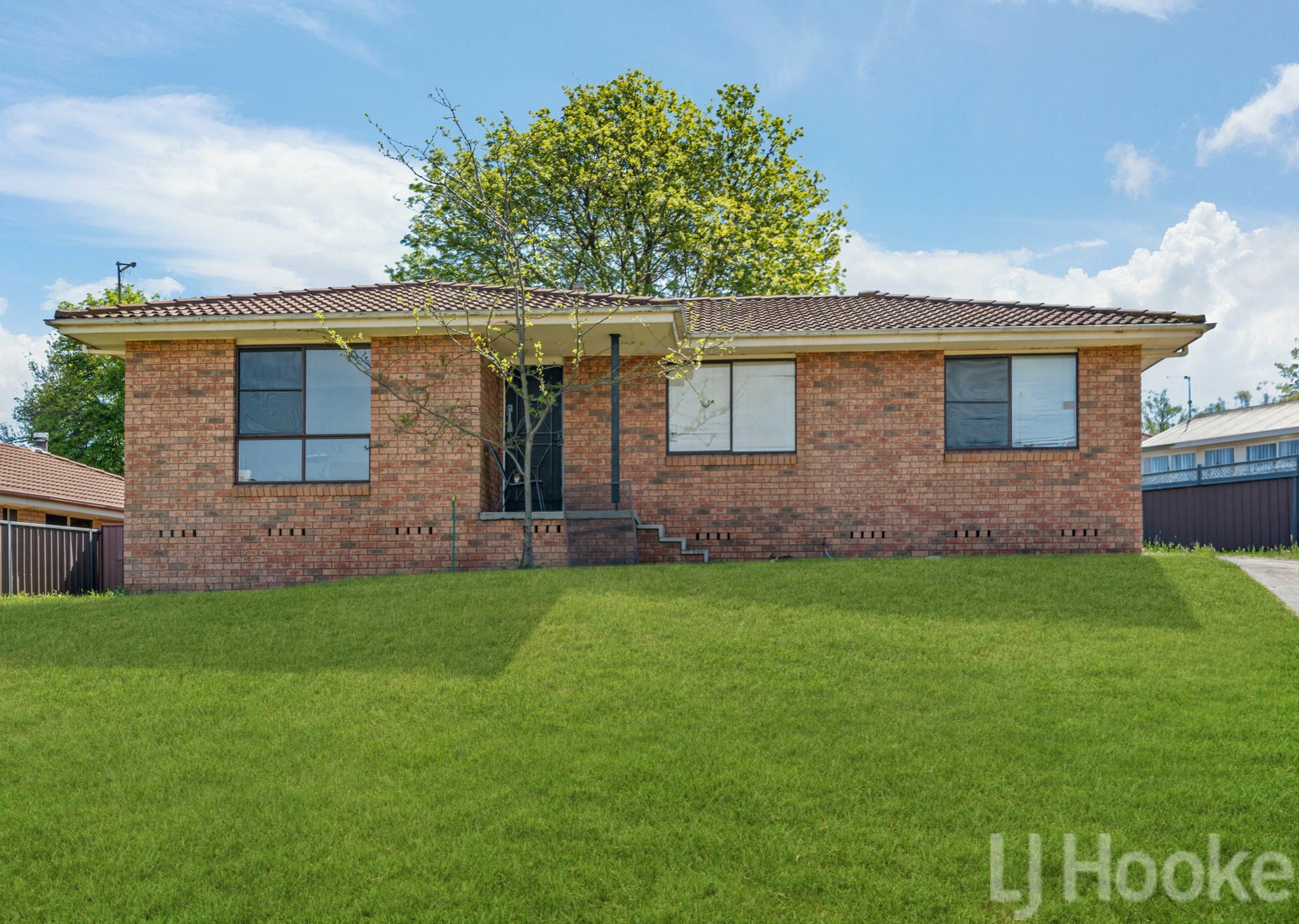 10 Patterson Place — photo from LJ Hooker Bathurst