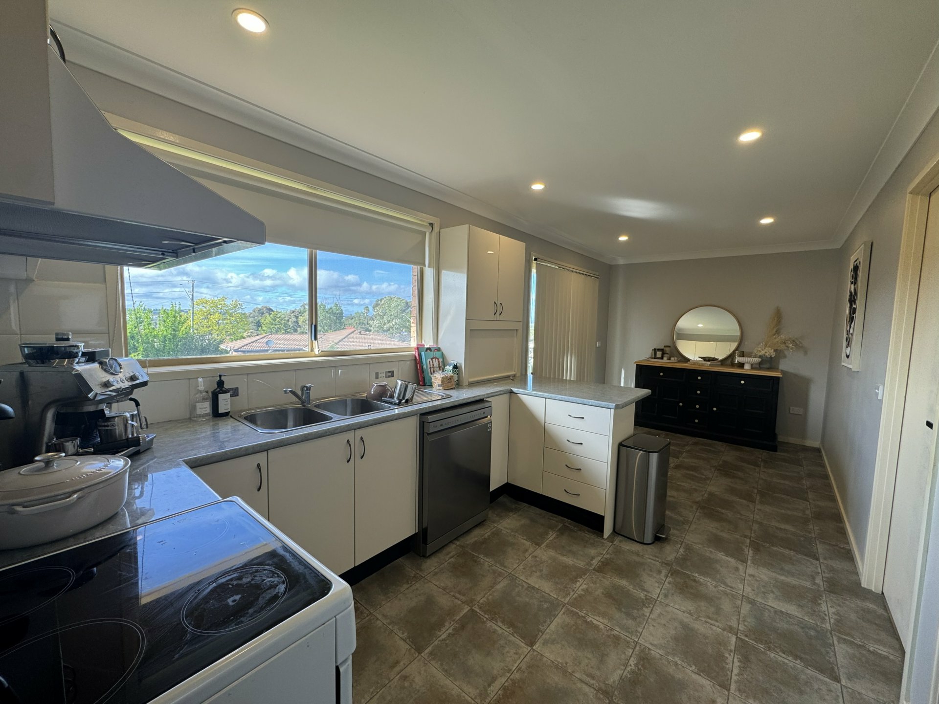 26 Scott Place — photo 3 of 10