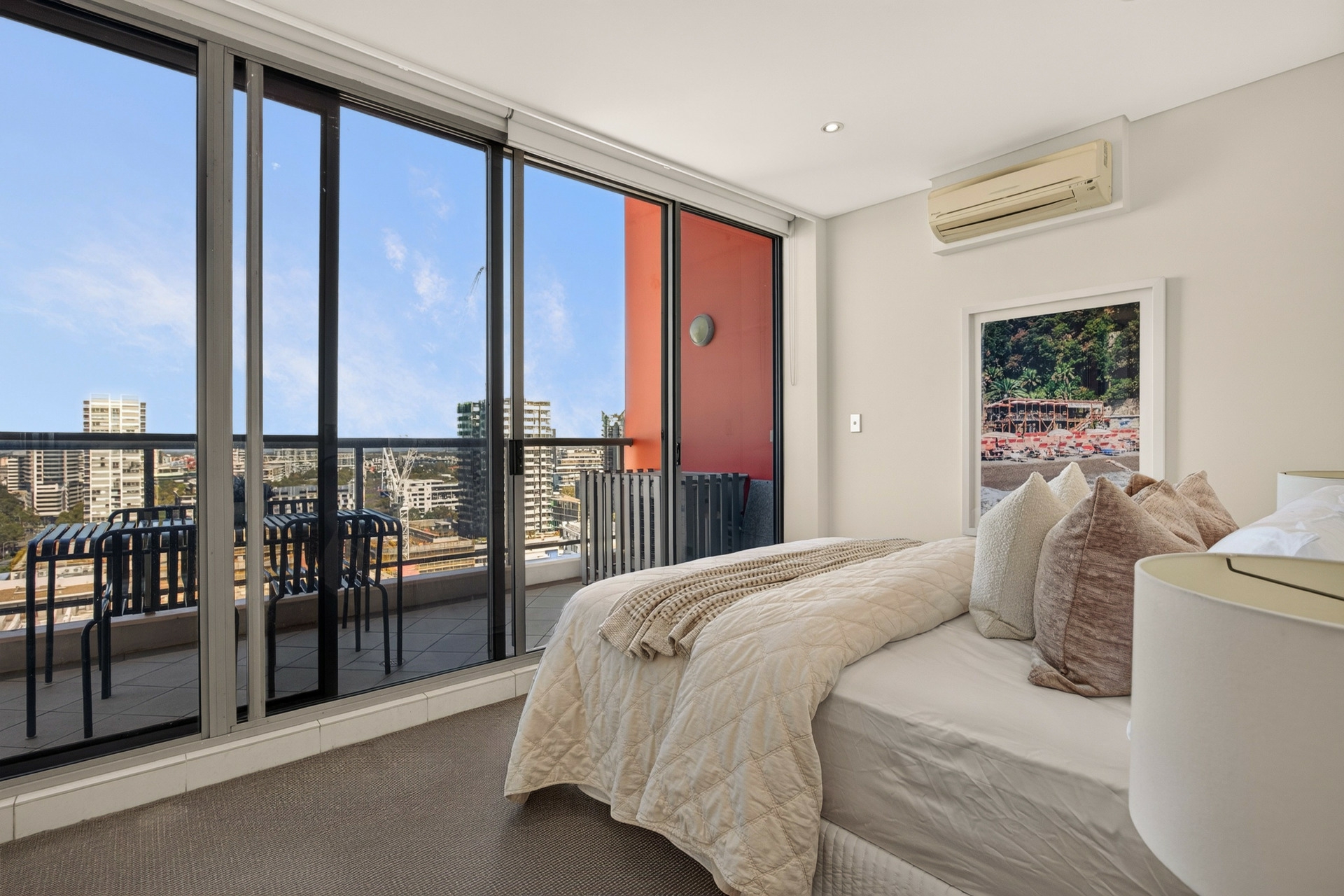 1605/6 Lachlan Street — photo 3 of 17