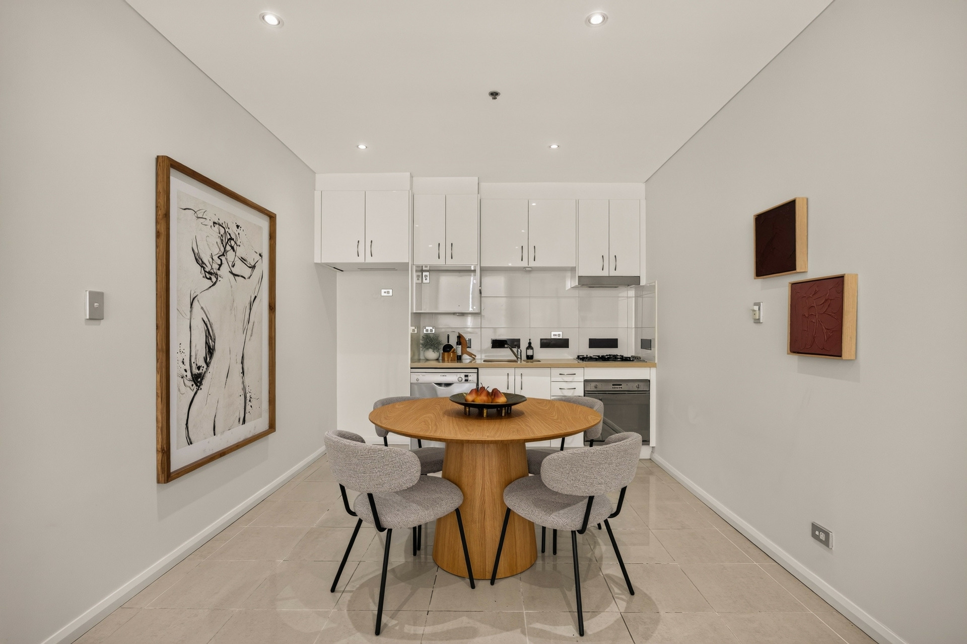 1605/6 Lachlan Street — photo 4 of 17