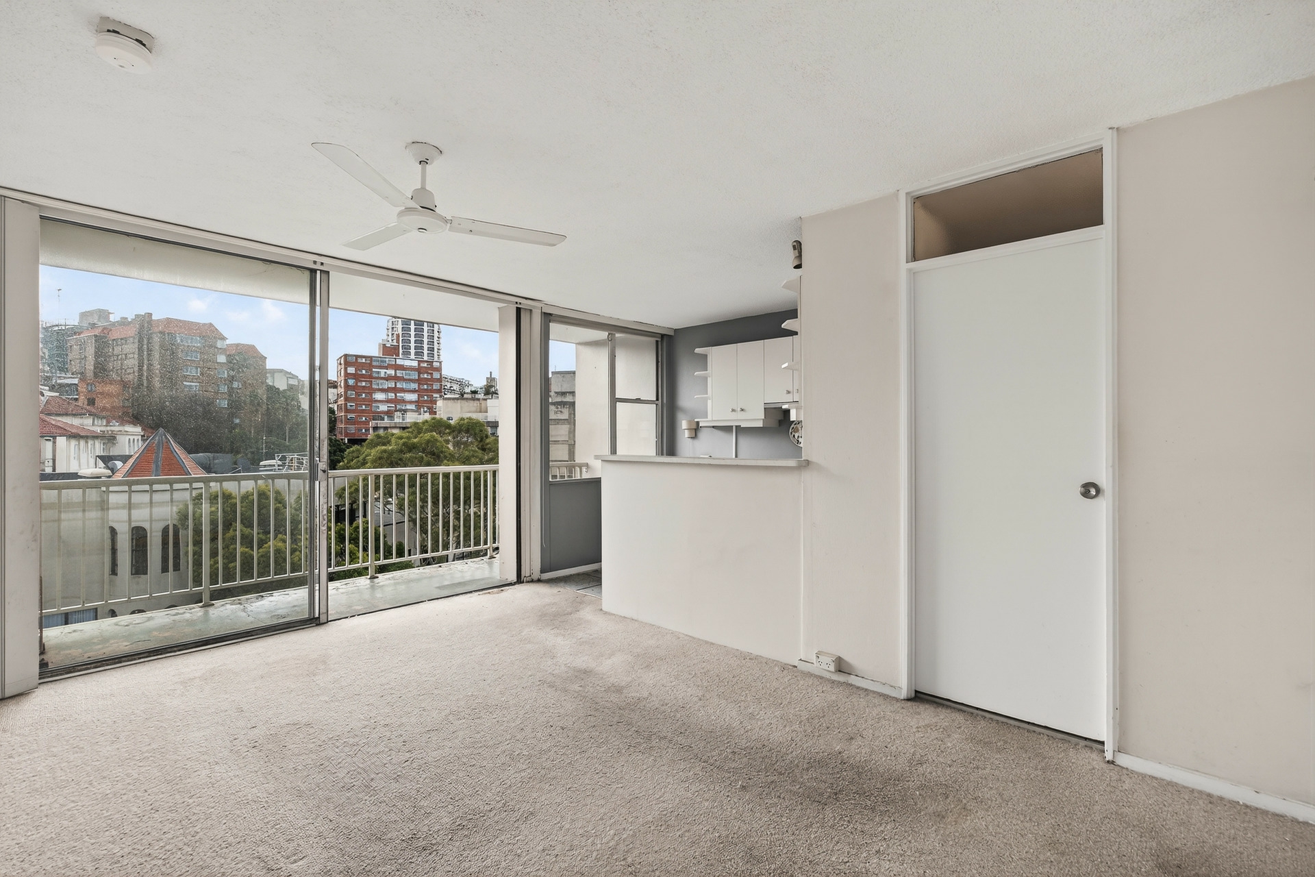 805/74-76 Roslyn Gardens — photo from LJ Hooker Double Bay