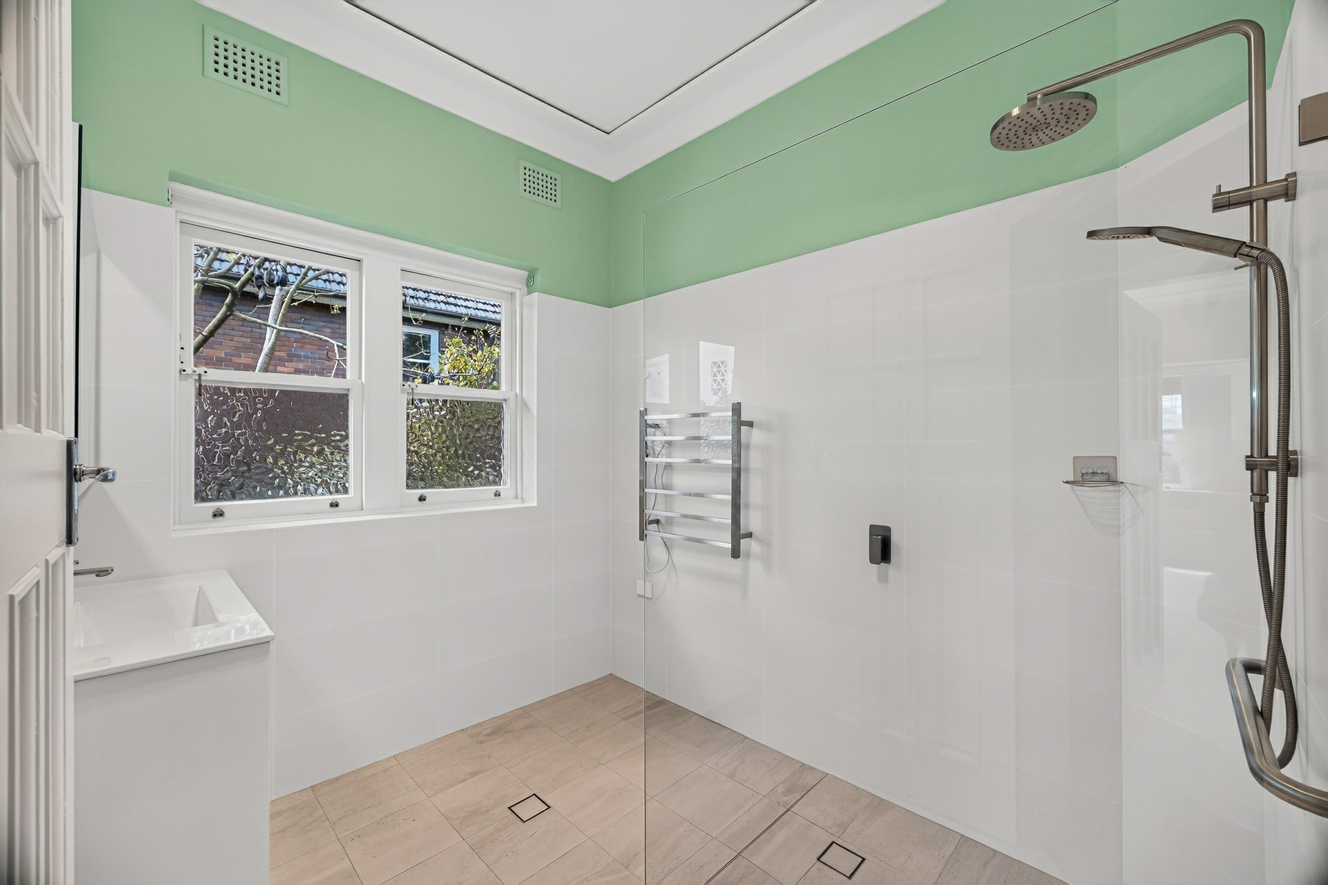 4/31 Fairfax Road — photo 12 of 14