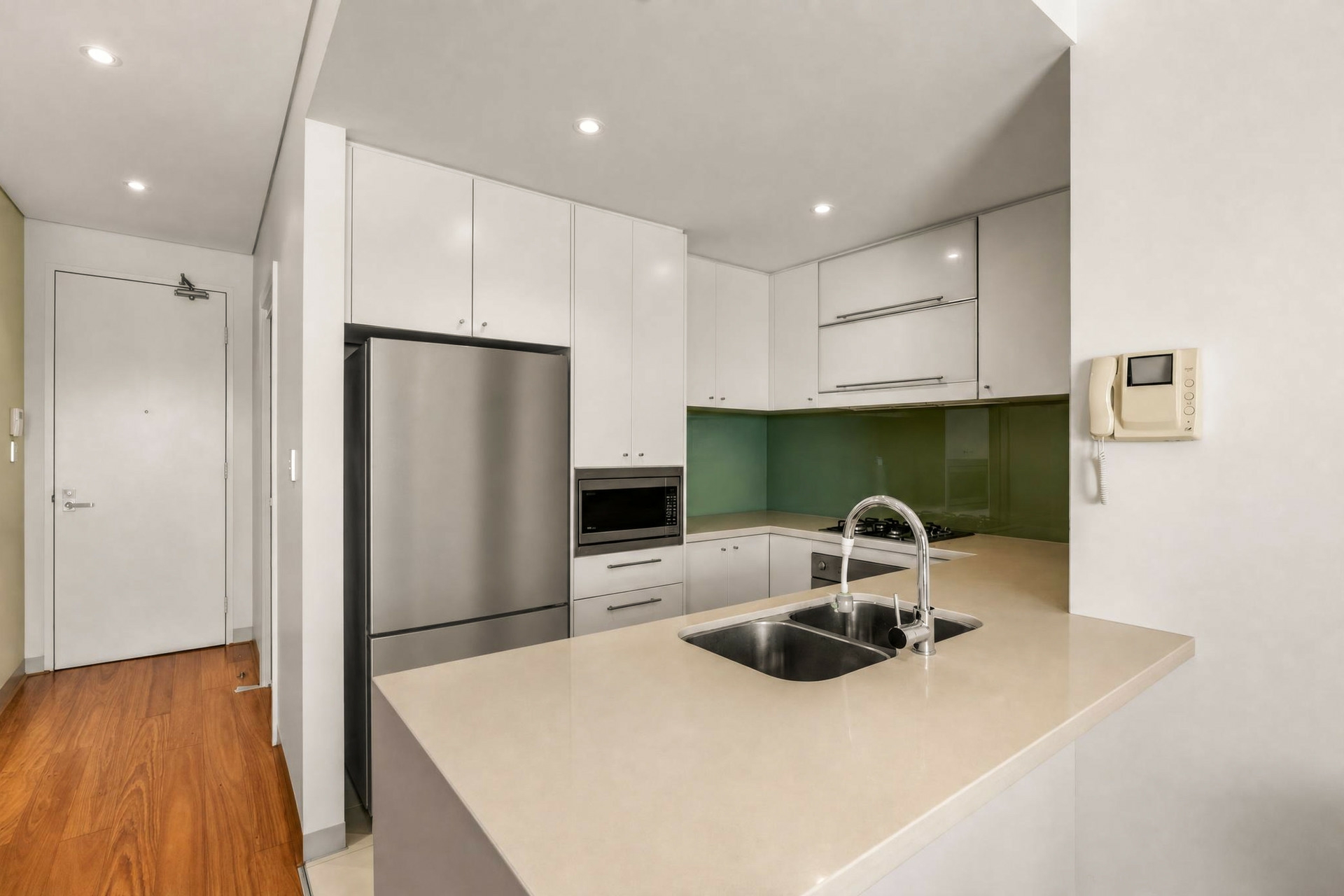 8/74-76 Victoria Road — photo 6 of 18