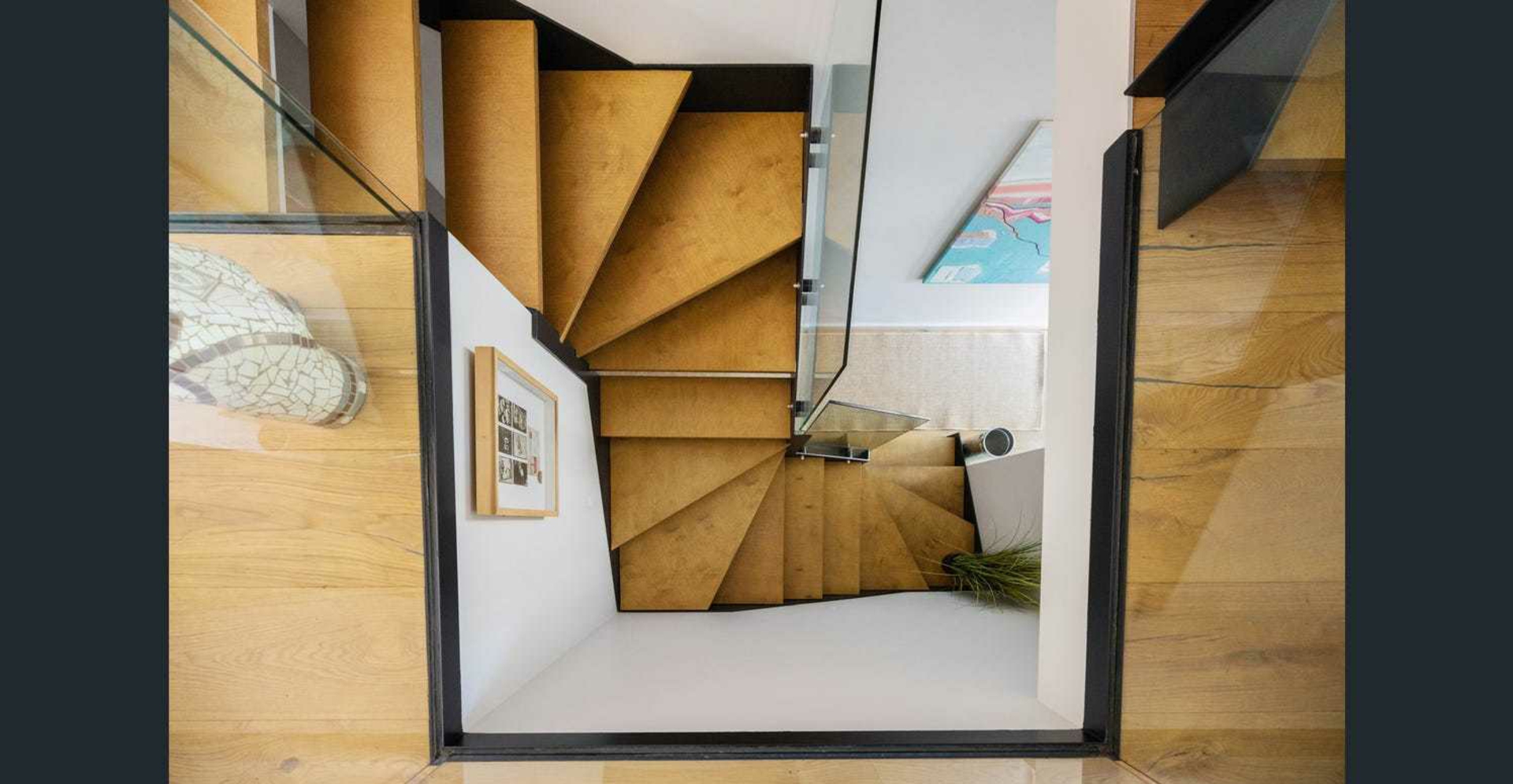 111A Riley Street — photo 3 of 22